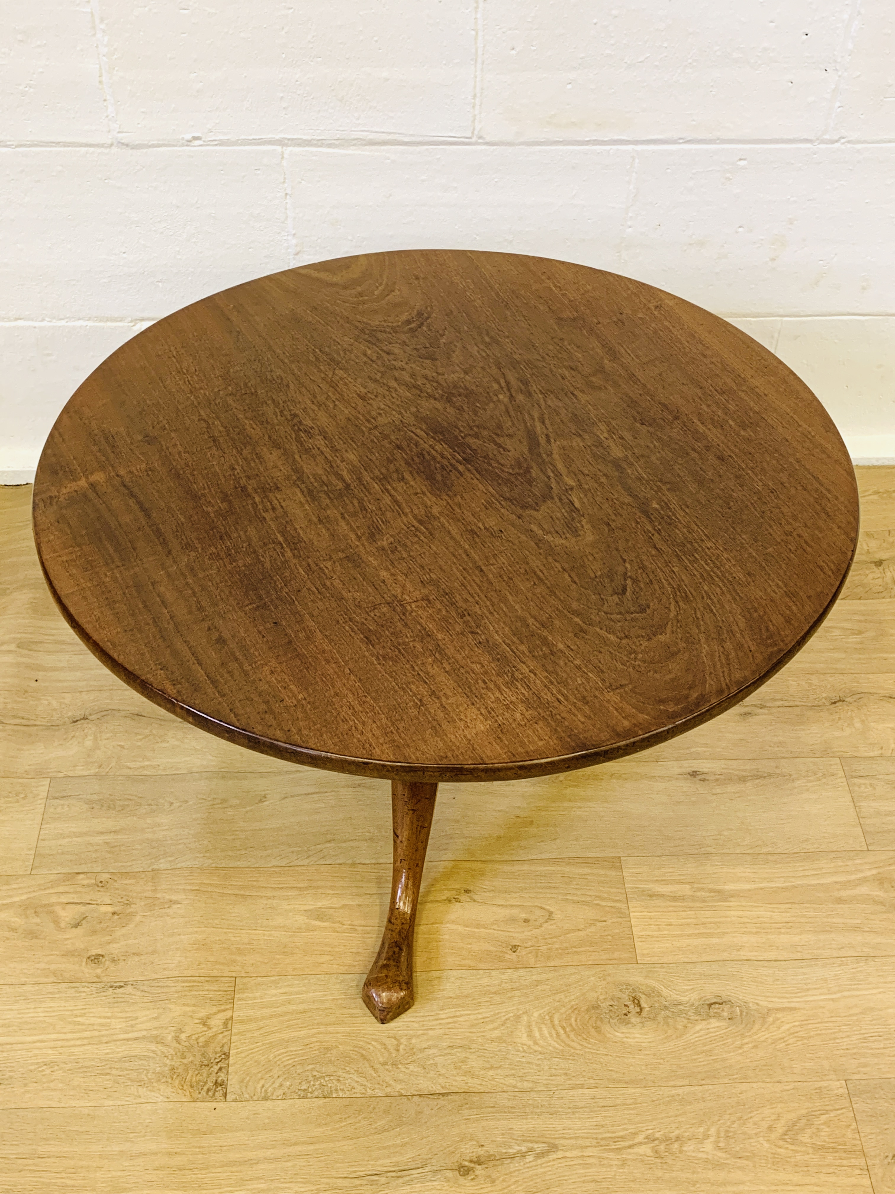 Mahogany tilt top coffee table - Image 2 of 5