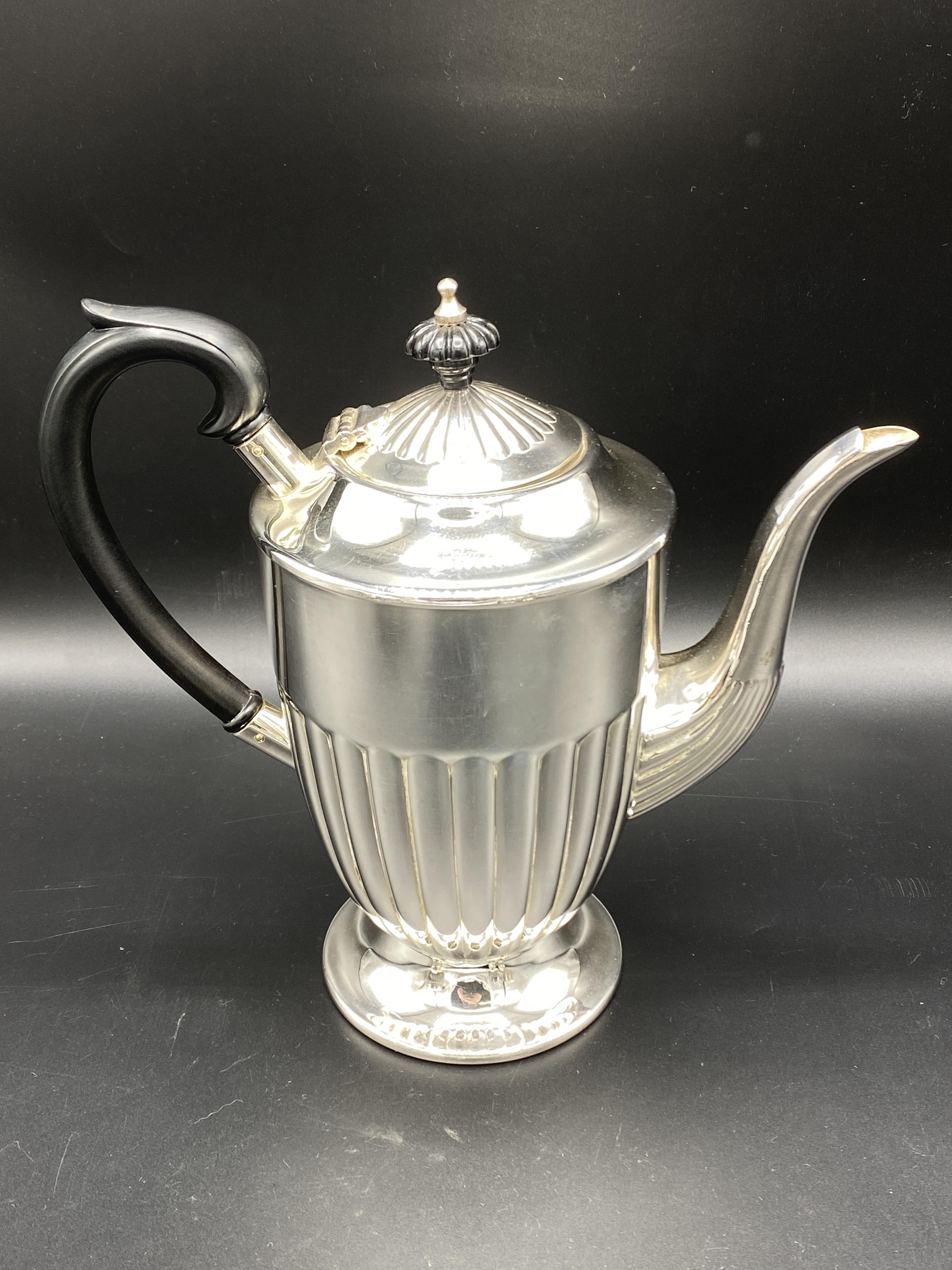 Mappin & Webb silver plate tea and coffee set - Image 4 of 11