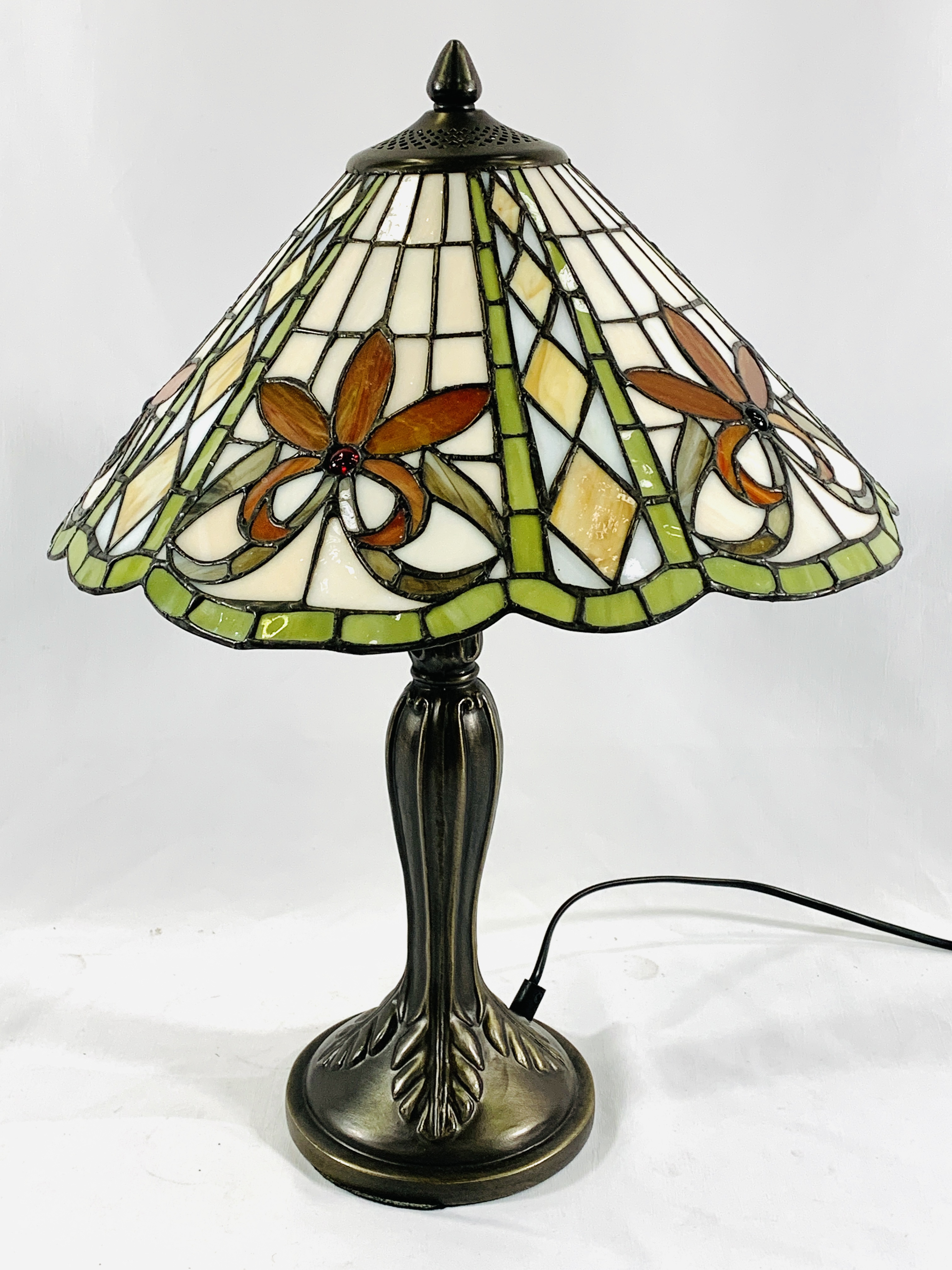 Tiffany style table lamp - Image 2 of 3