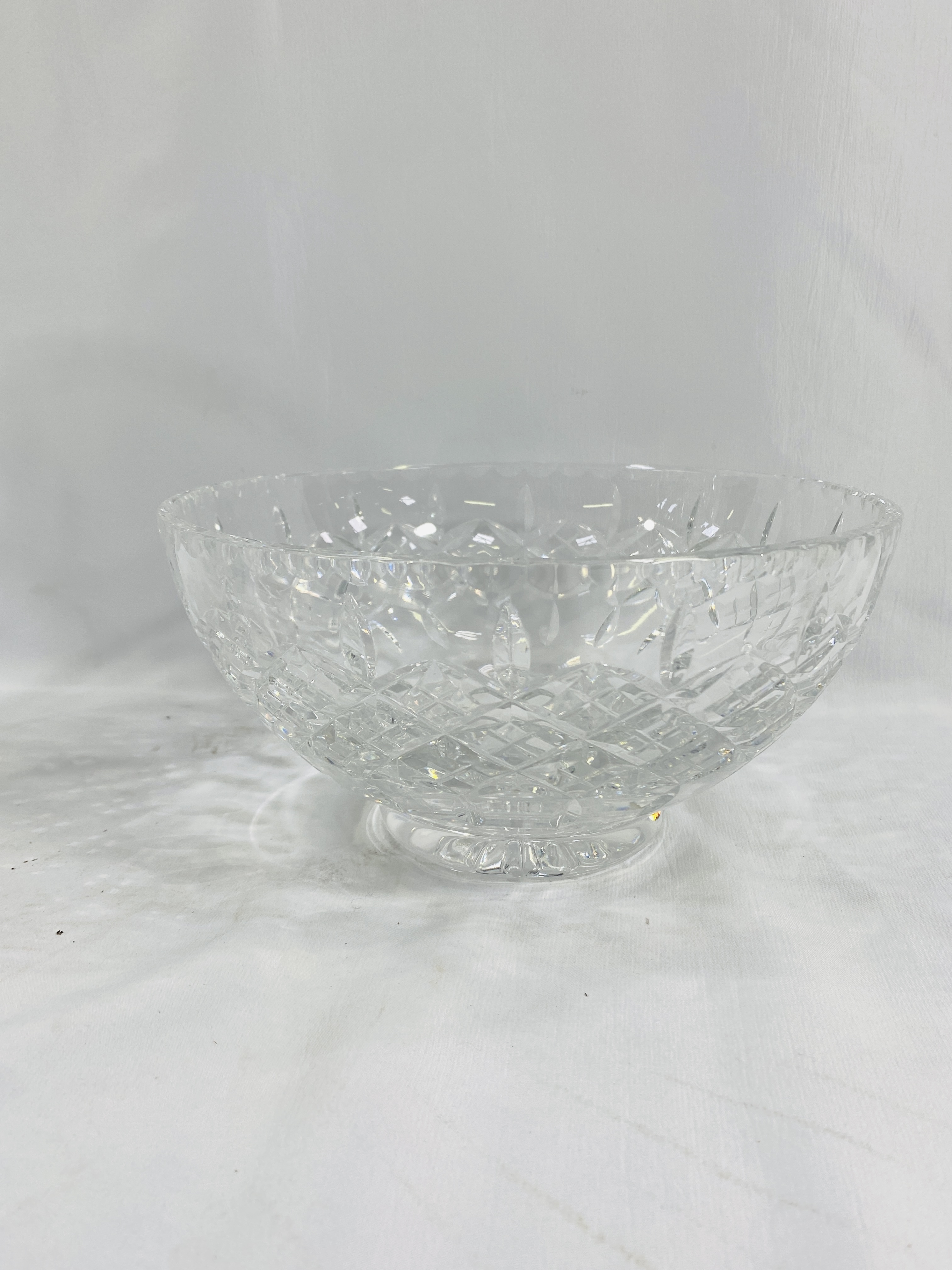 A Royal Doulton cut glass vase and other glassware - Image 5 of 9