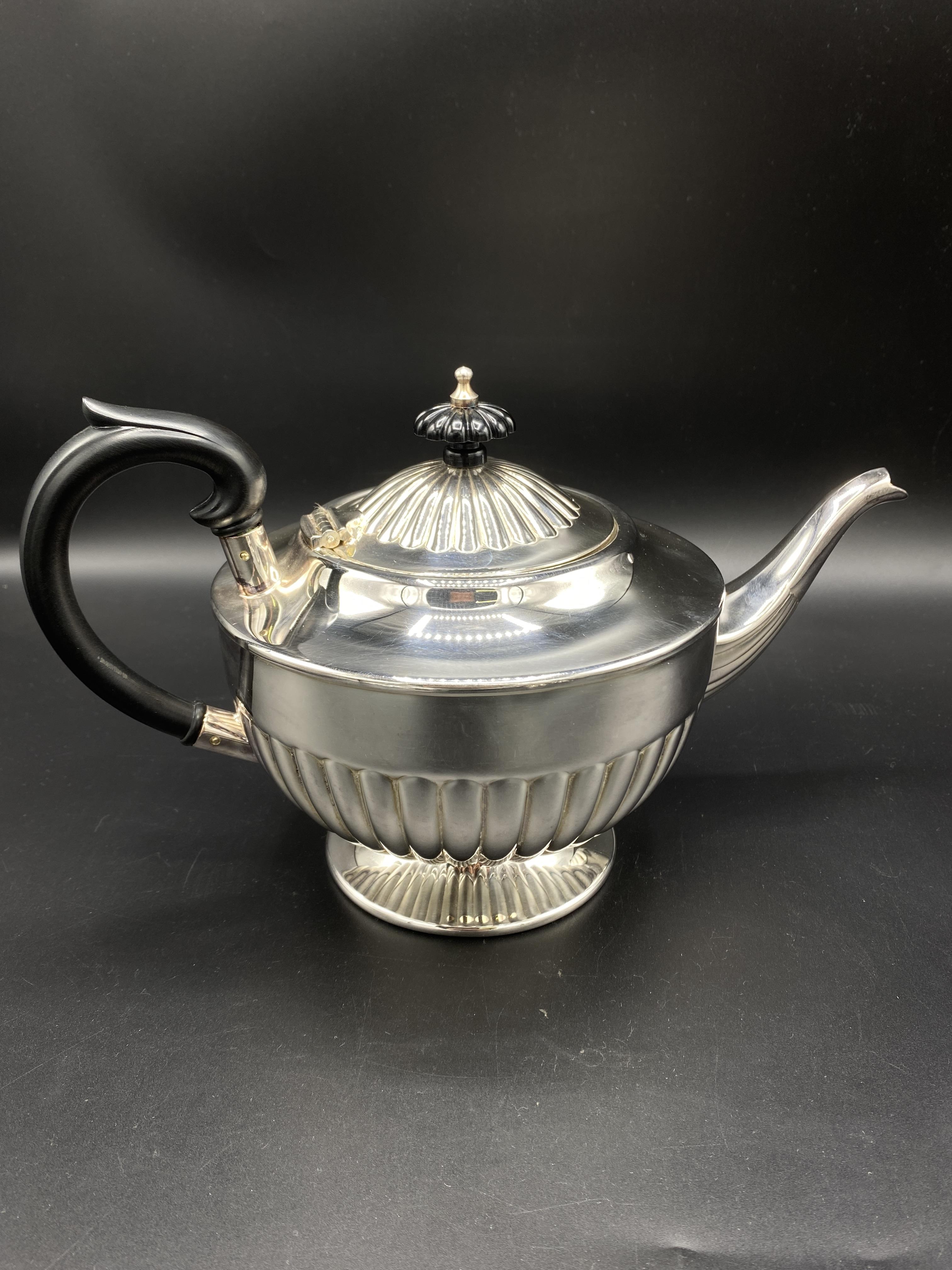 Mappin & Webb silver plate tea and coffee set - Image 5 of 11