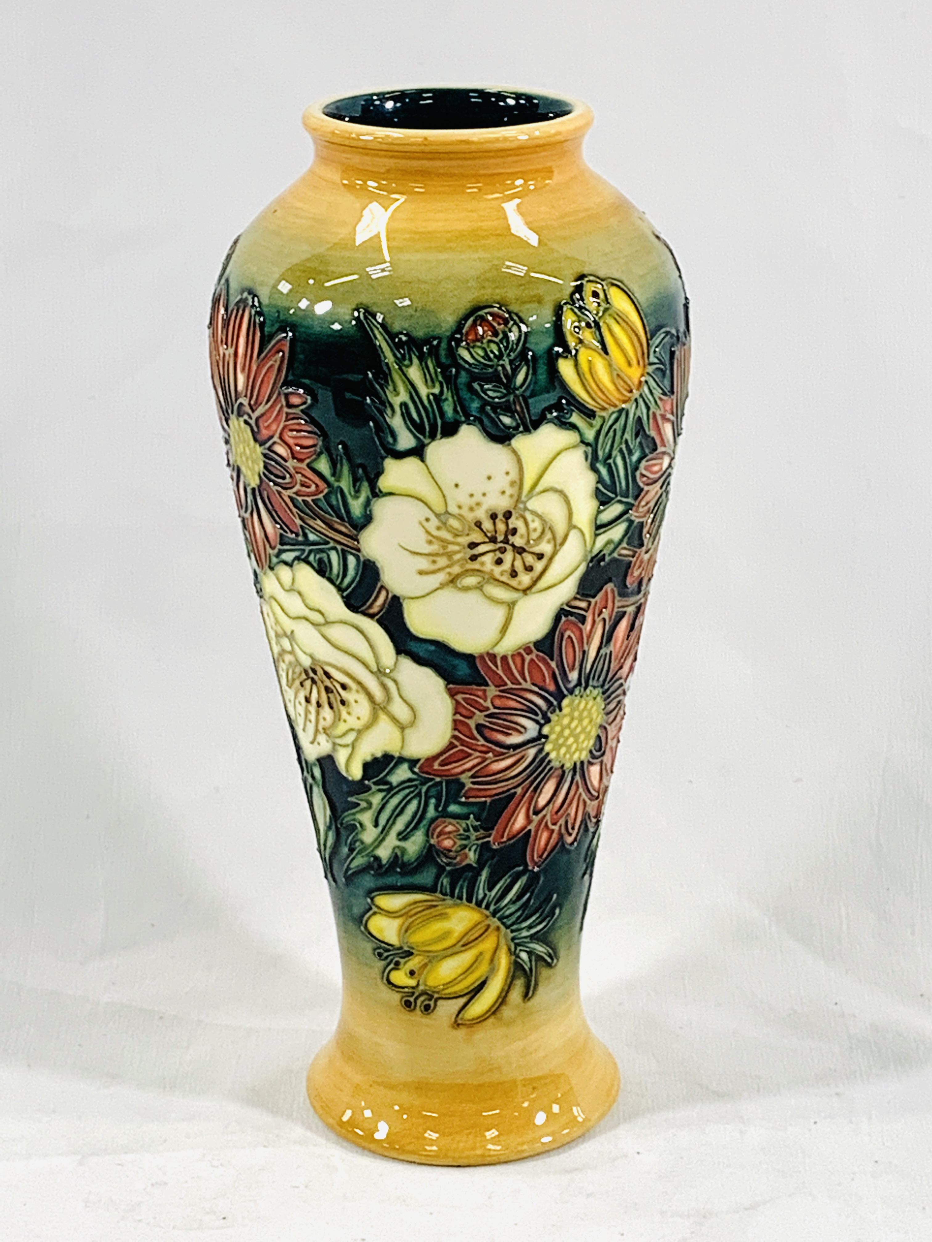Boxed Moorcroft collectors club vase