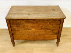 Oak chest. This item carries VAT.