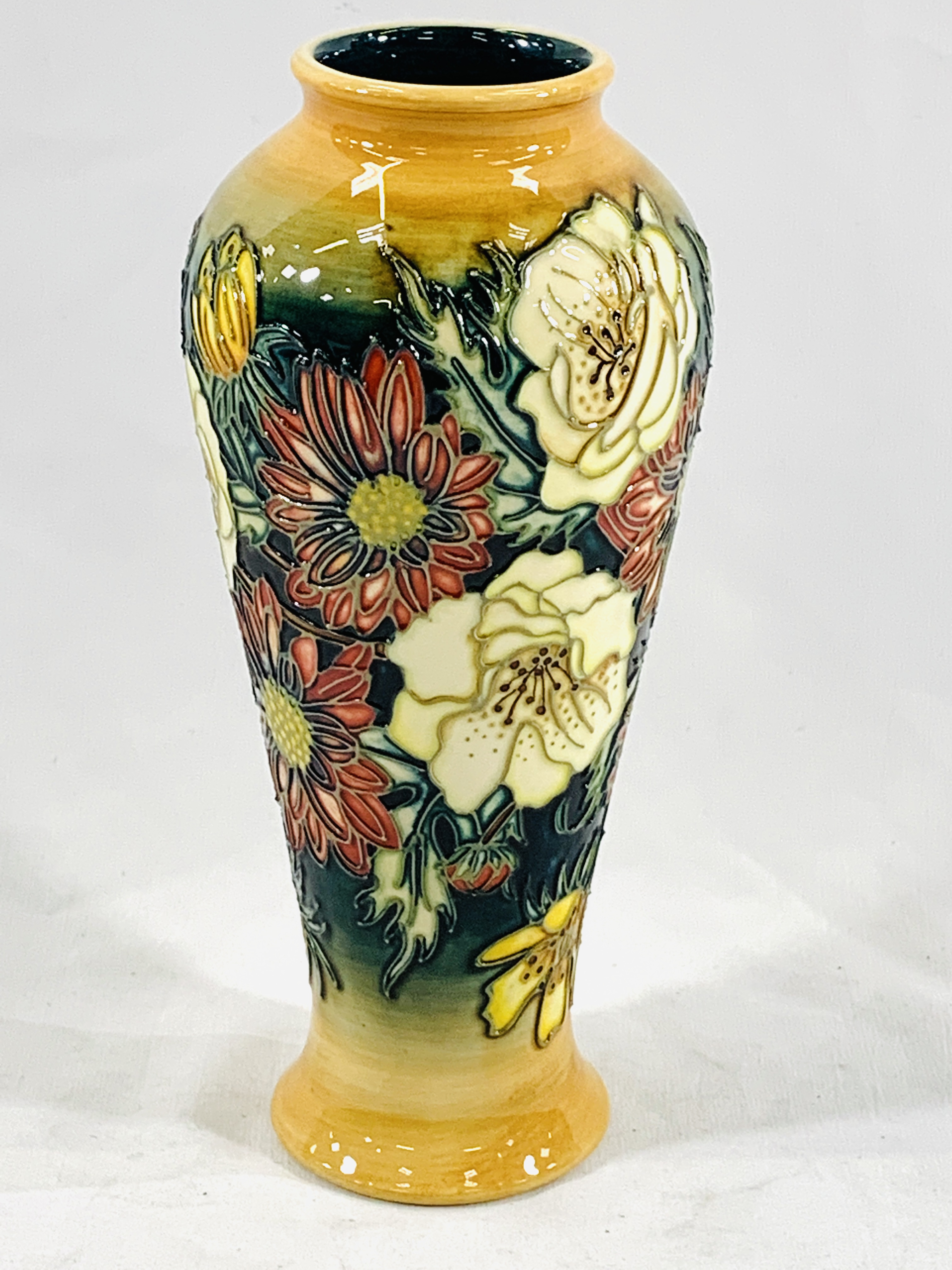 Boxed Moorcroft collectors club vase - Image 2 of 3