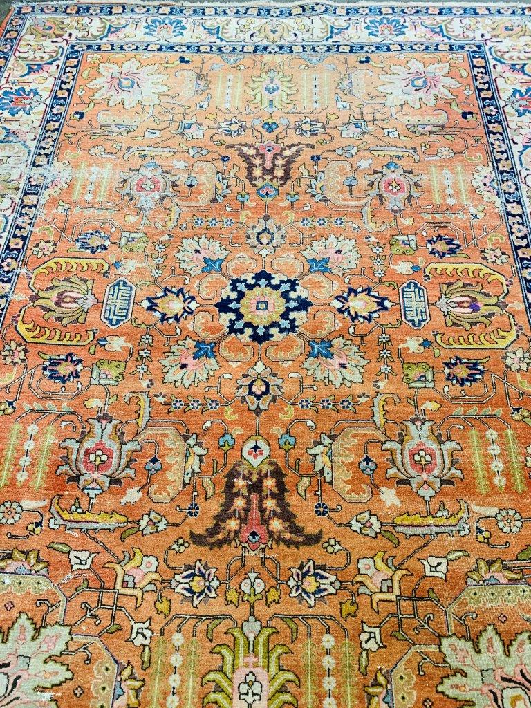 Hand knotted carpet