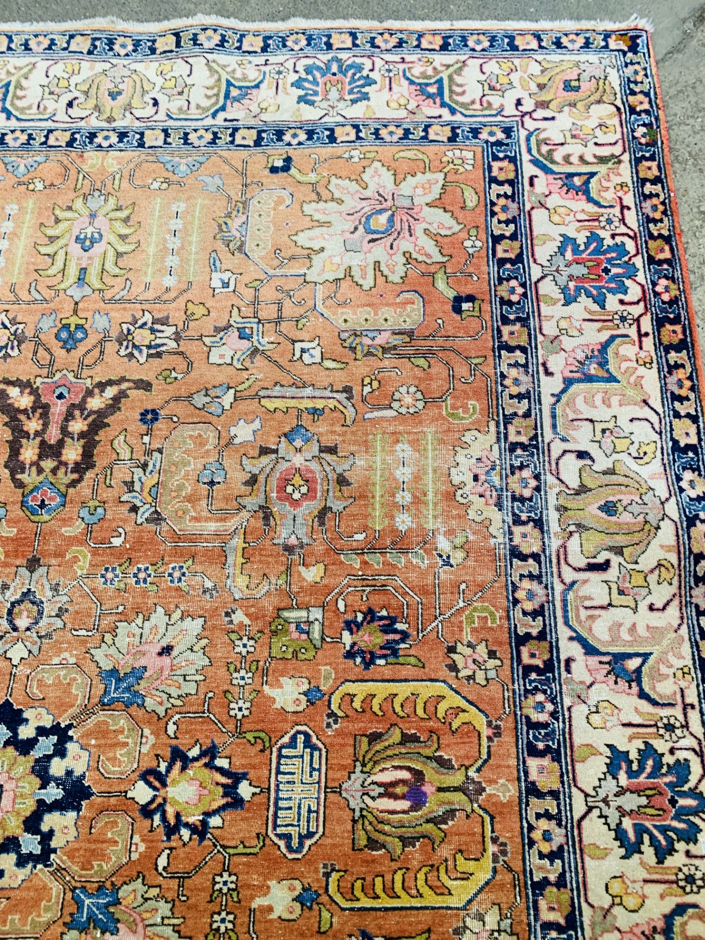 Hand knotted carpet - Image 2 of 4