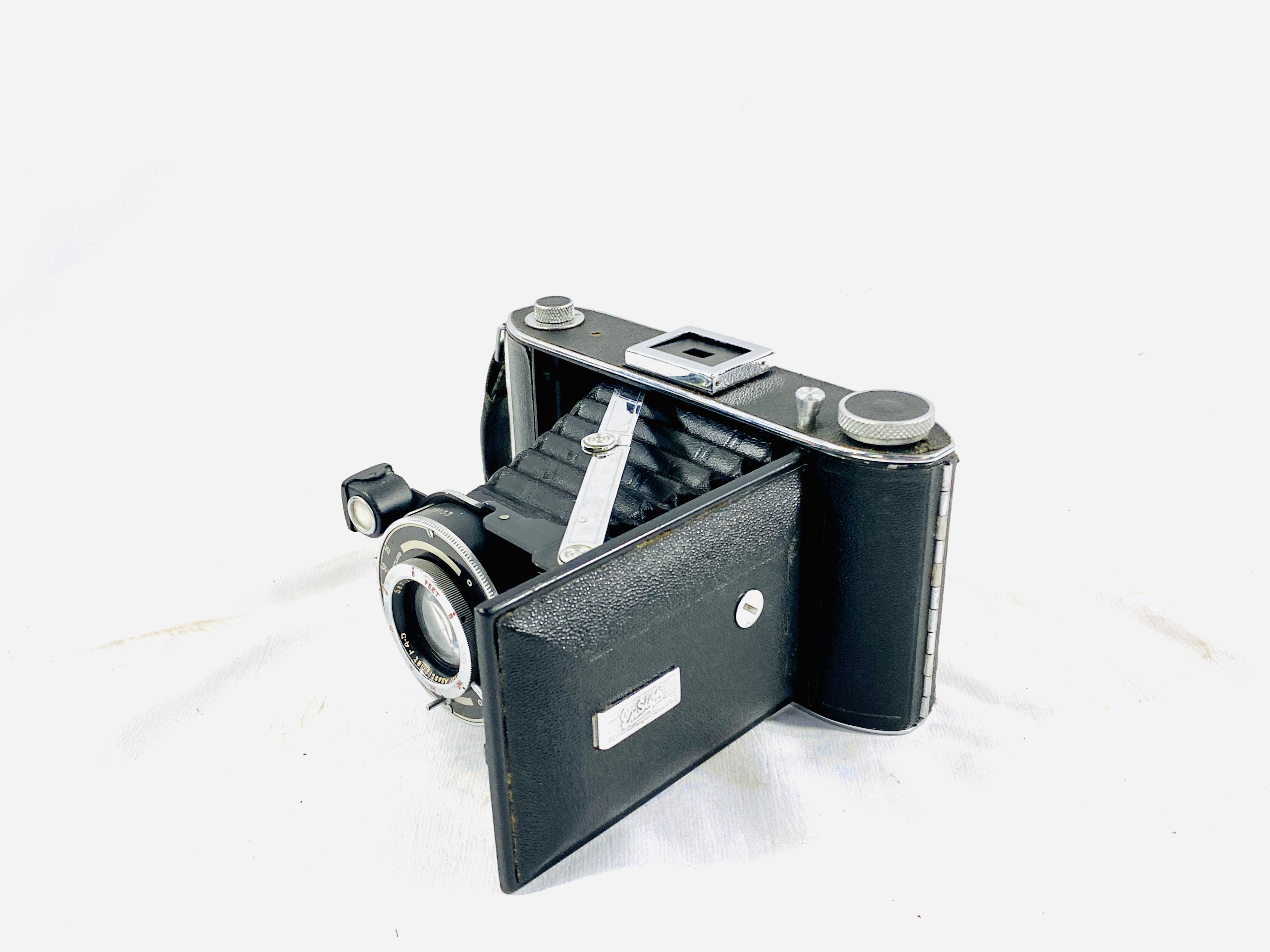 An 8mm camera together with two other cameras - Image 2 of 9