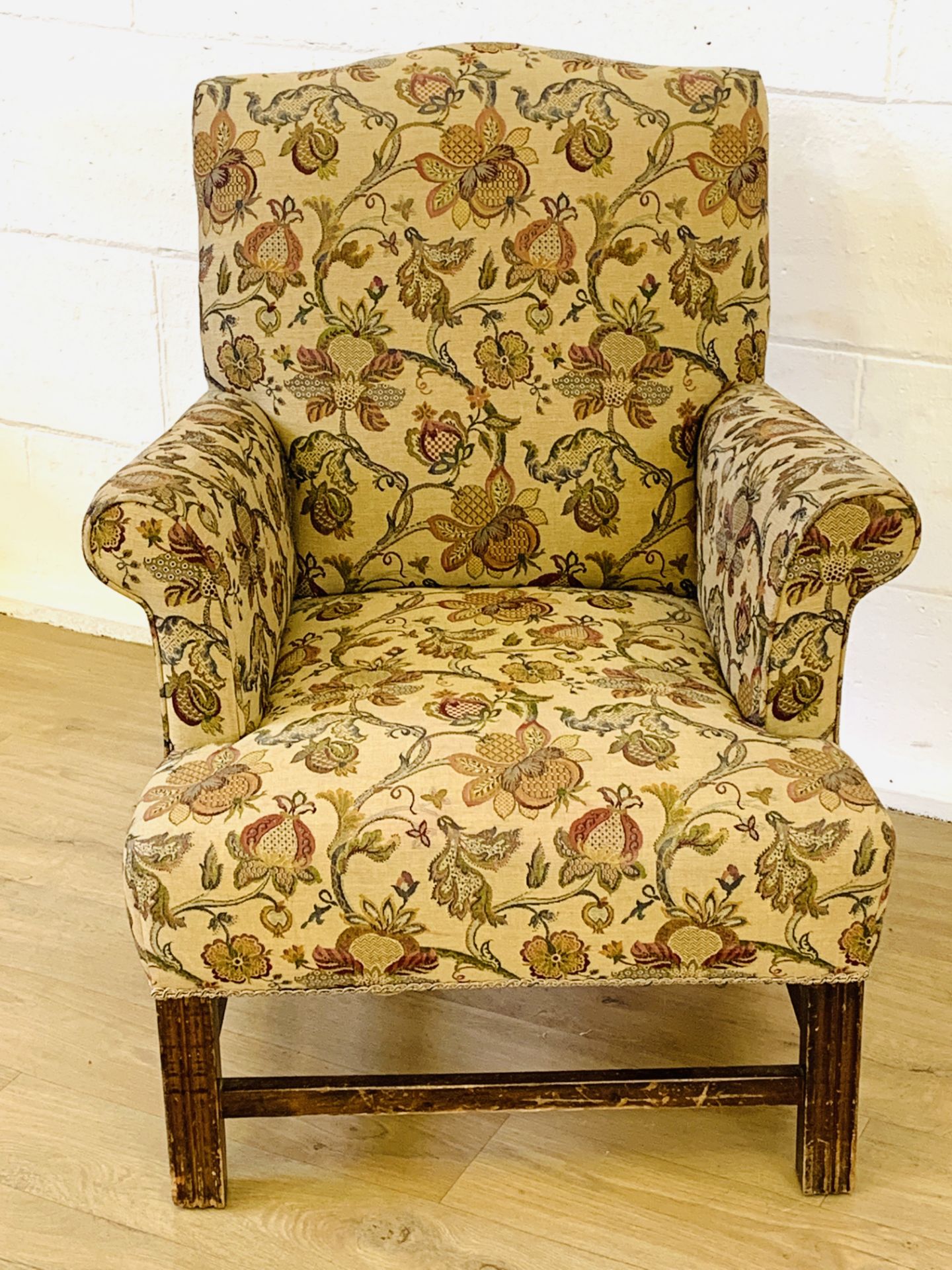 Upholstered armchair - Image 3 of 4