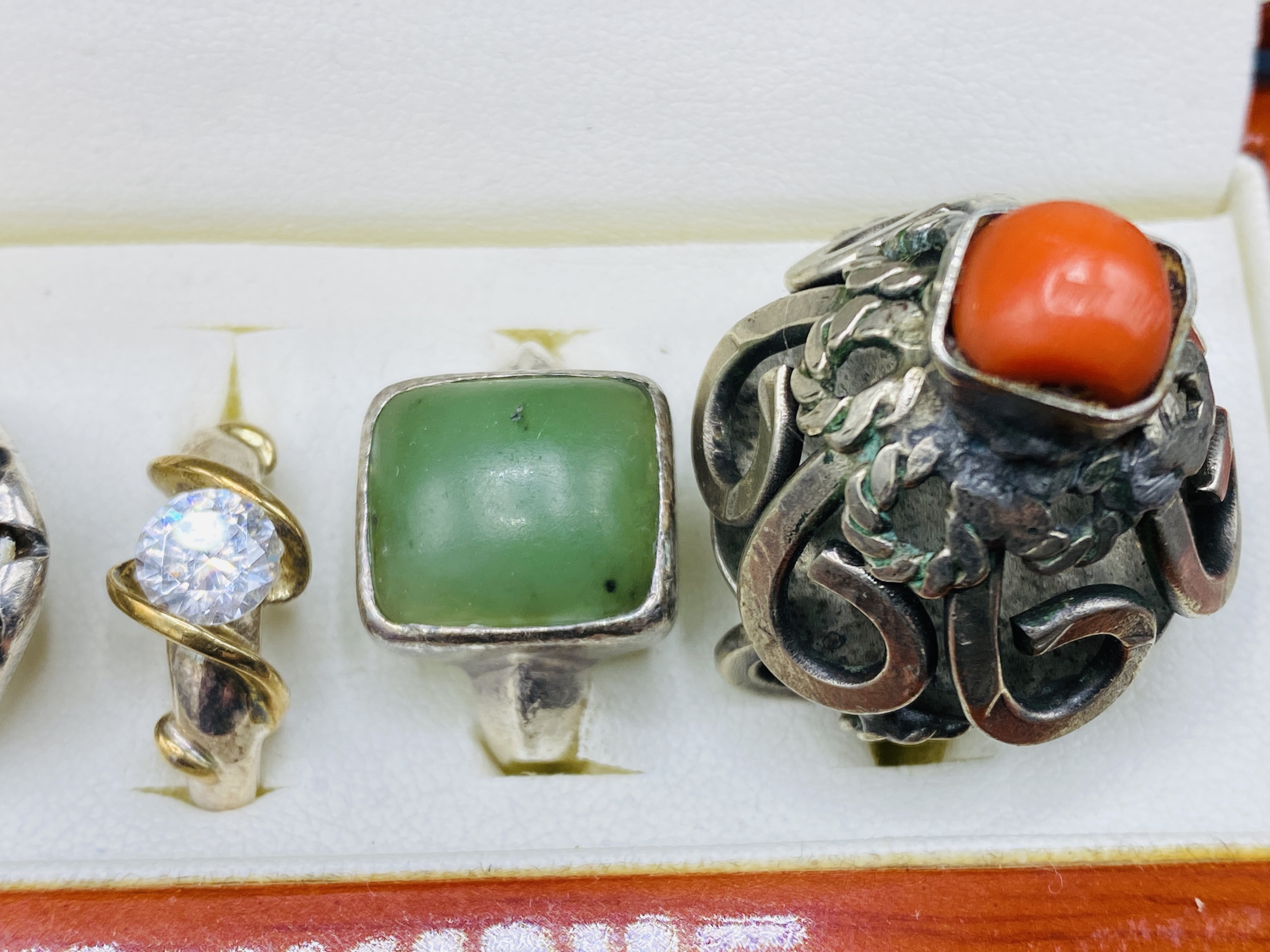 Collection of 12 silver rings - Image 7 of 7