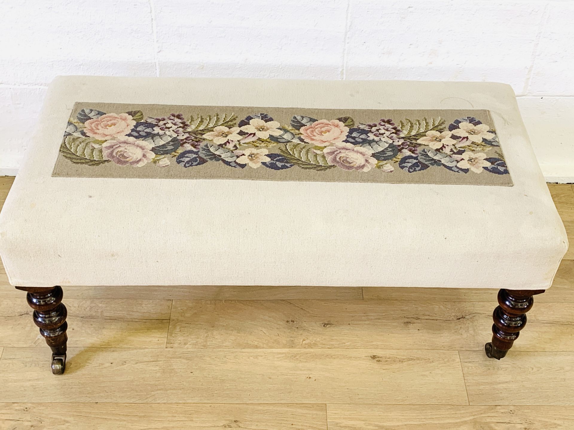 Upholstered footstool - Image 2 of 4