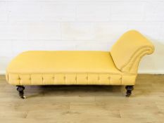 Chaise longue