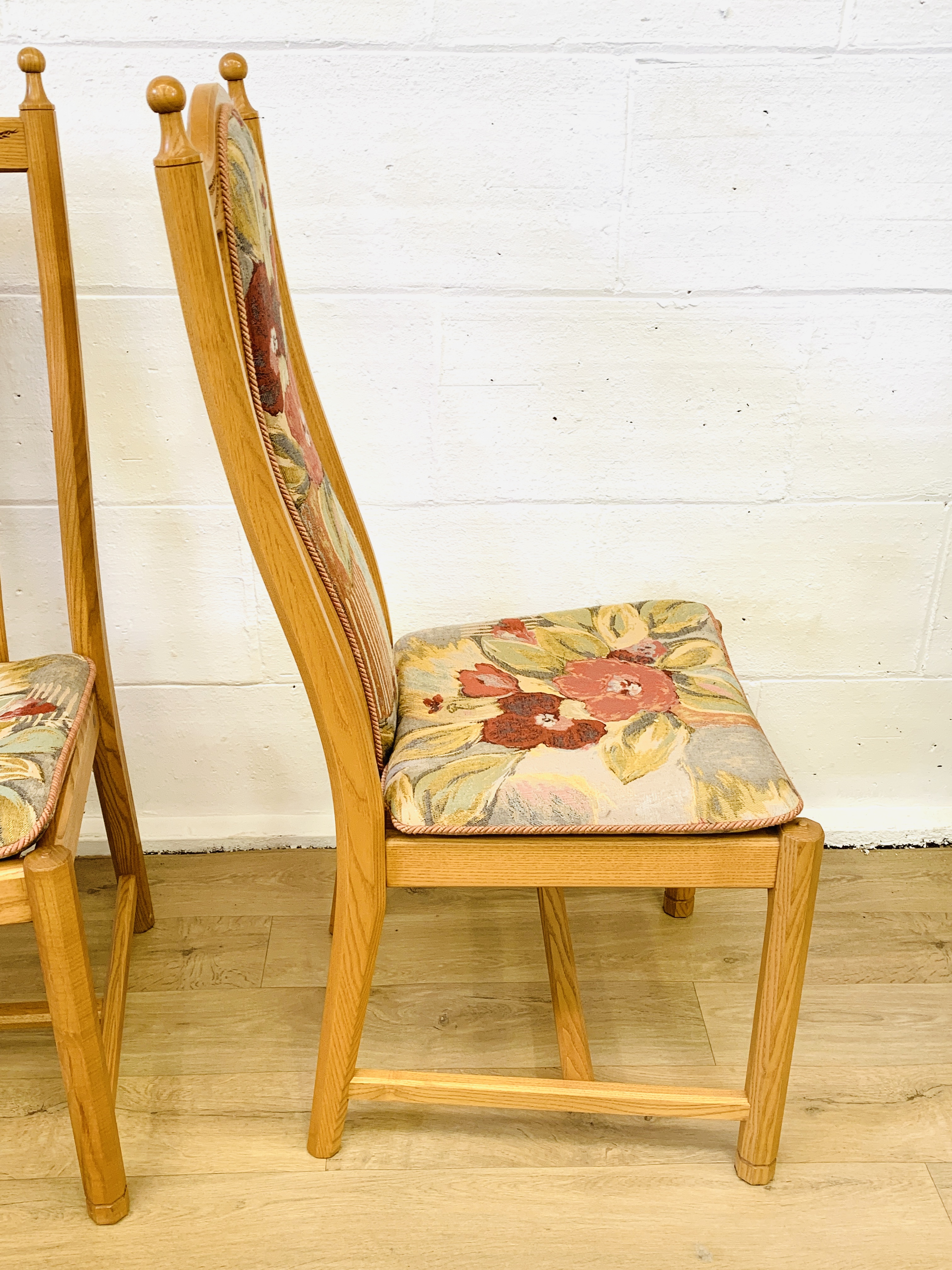 Four Ercol dining chairs - Image 4 of 5