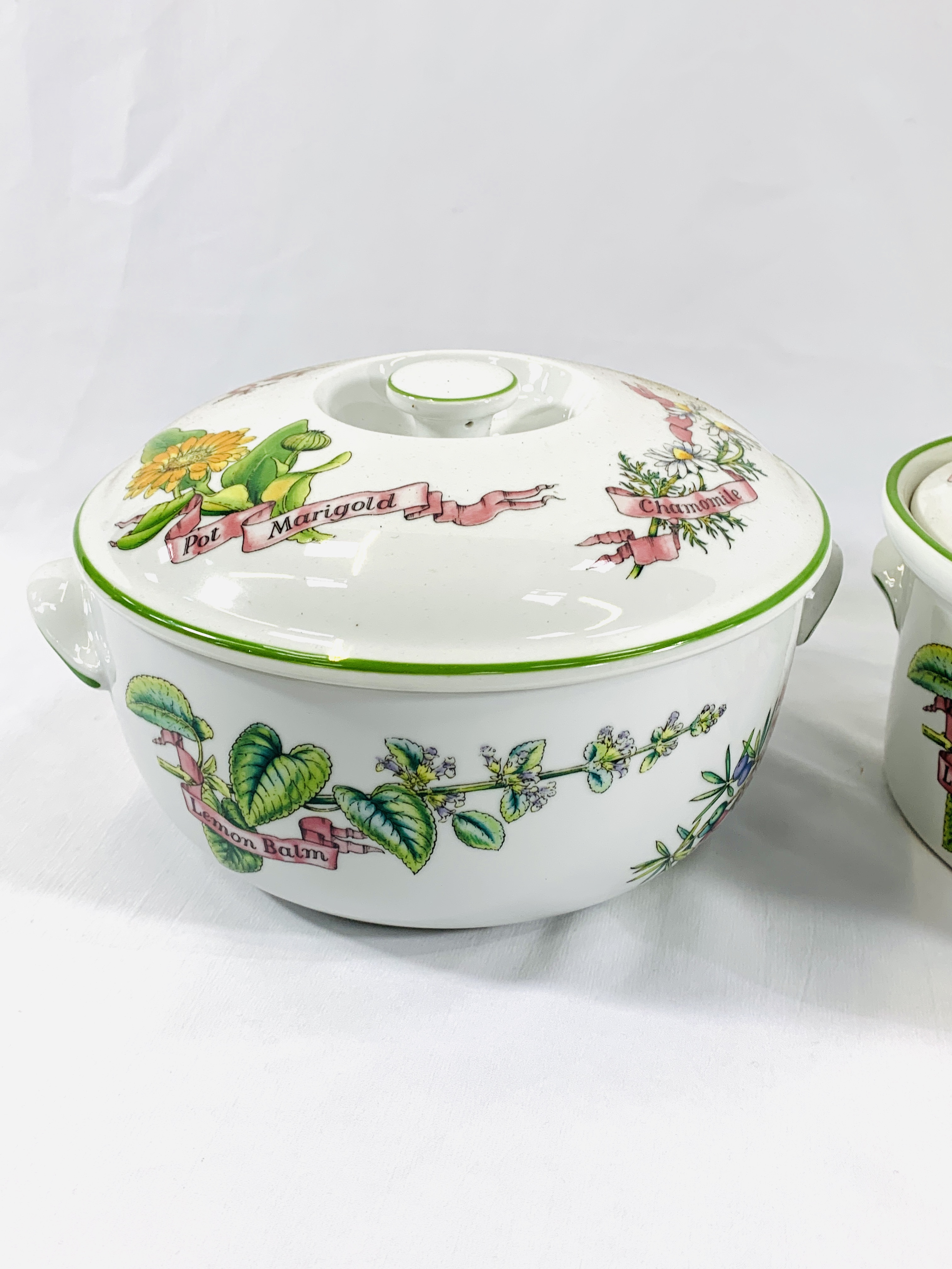 Two Royal Worcester Country Kitchen lidded tureens - Bild 4 aus 5