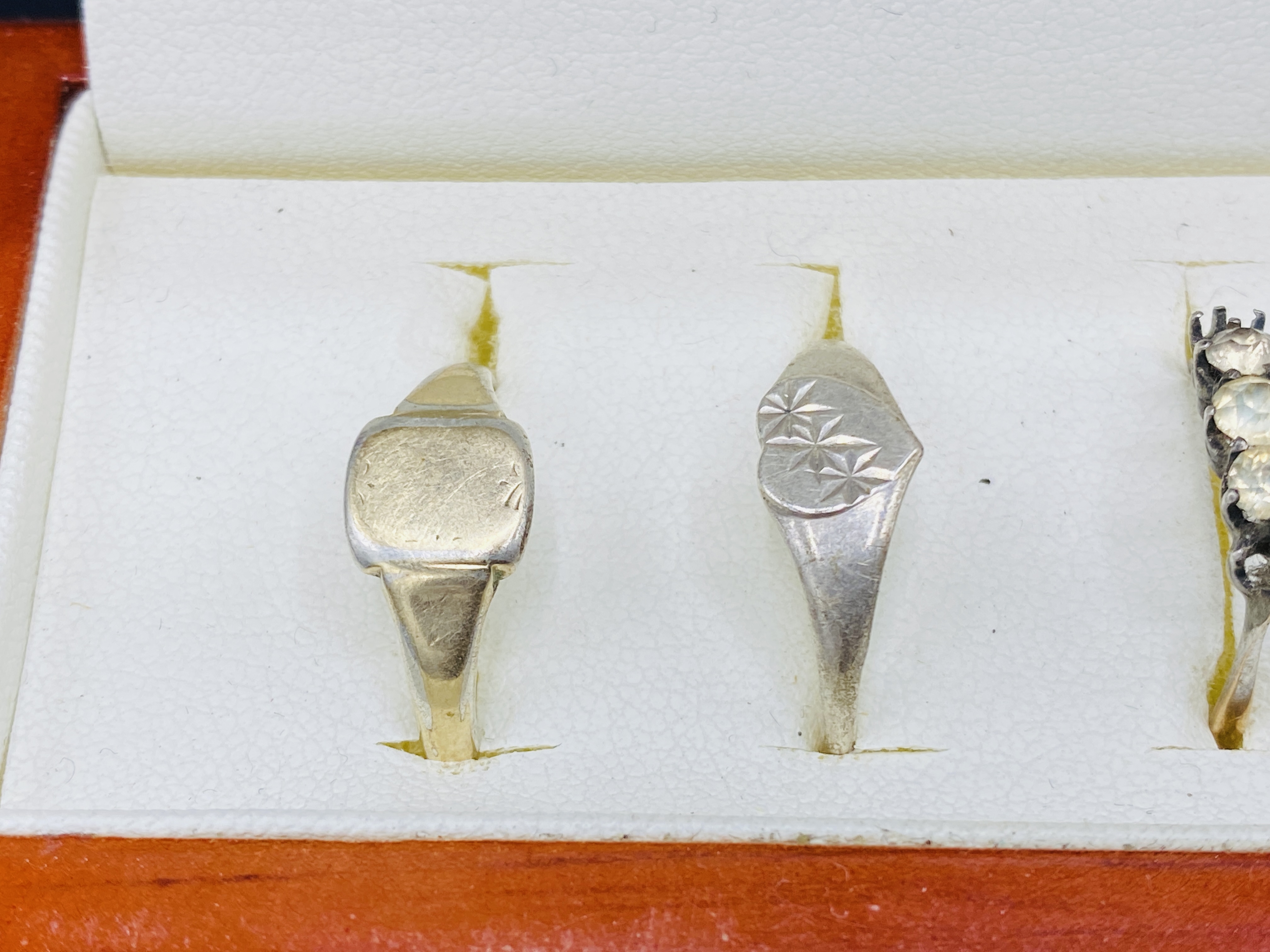 Collection of 12 silver rings - Image 2 of 7