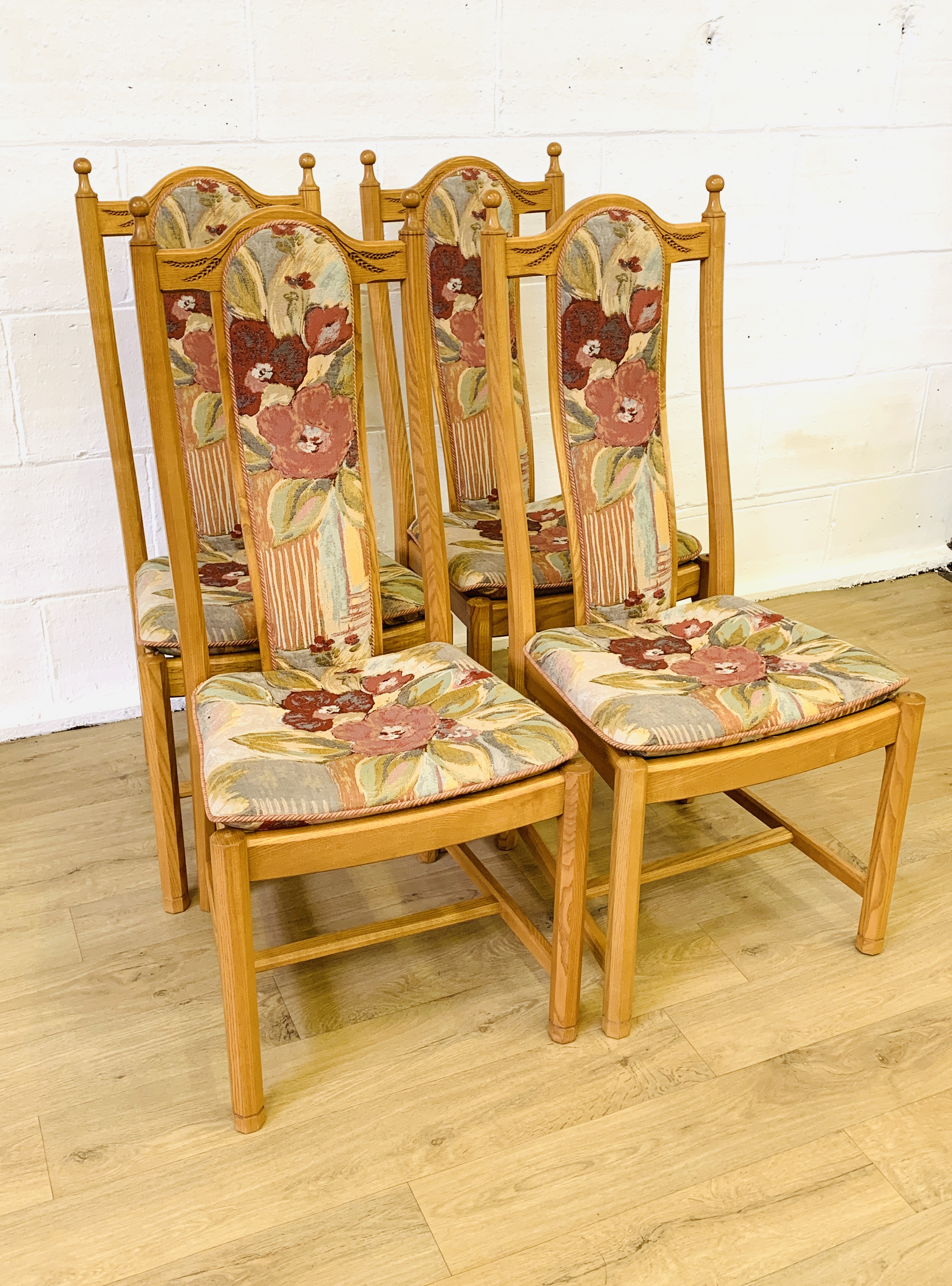 Four Ercol dining chairs - Image 2 of 5