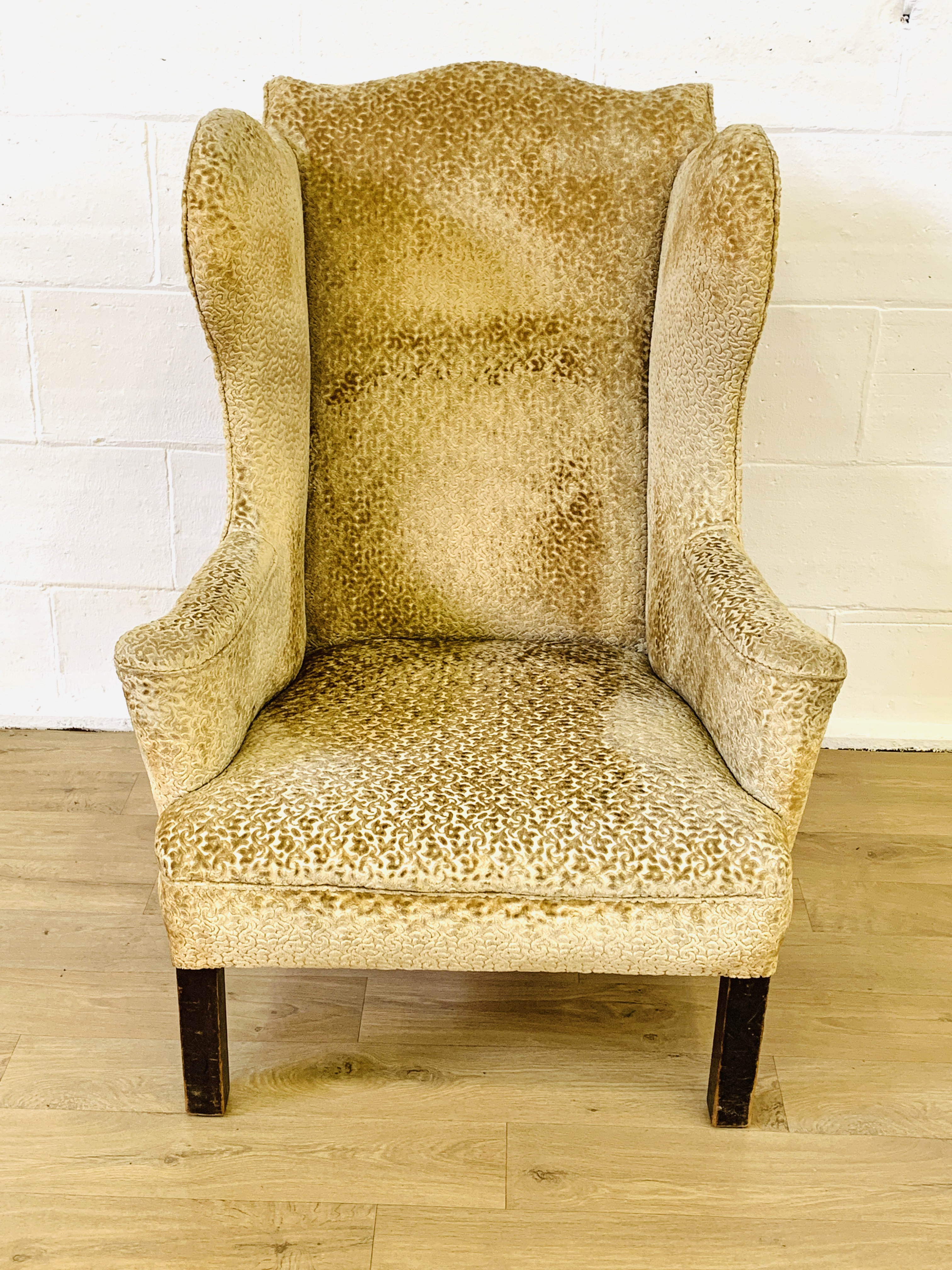 Victorian wingback armchair - Image 5 of 5