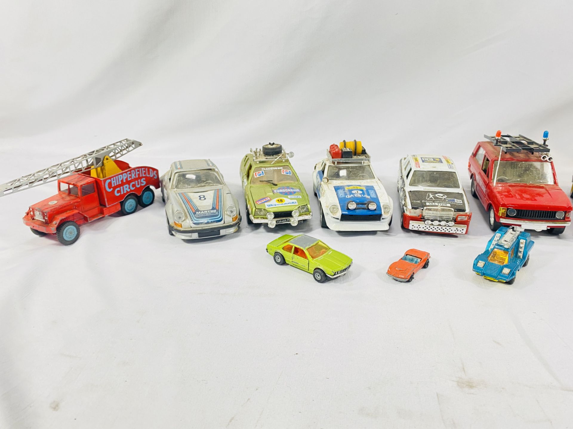 A quantity of die cast cars and lorries - Image 2 of 3