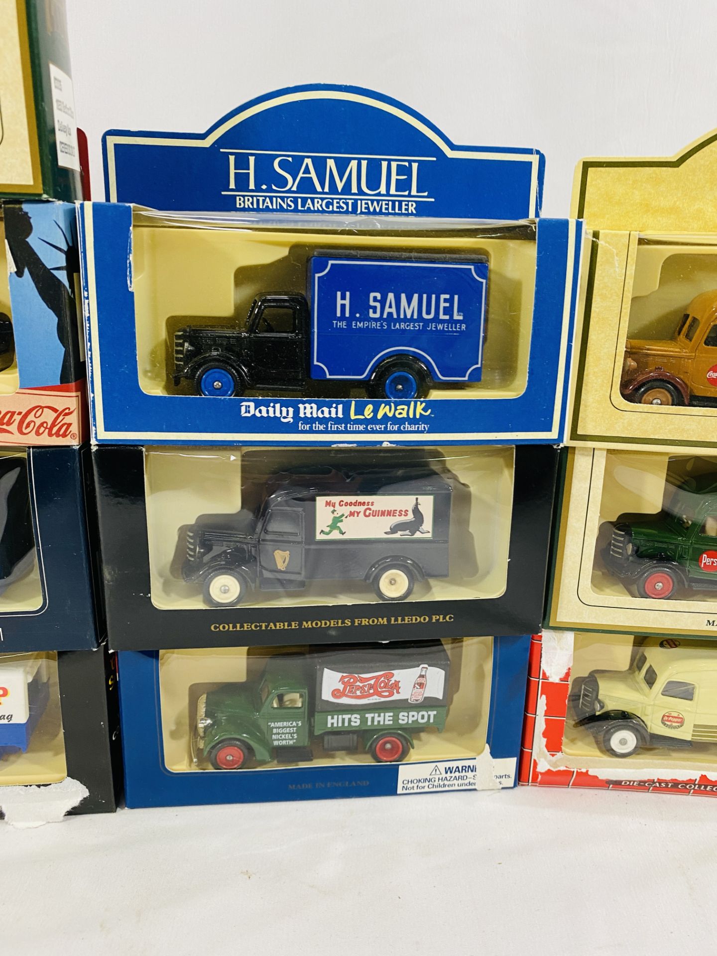 Sixteen boxed model vans - Image 5 of 6