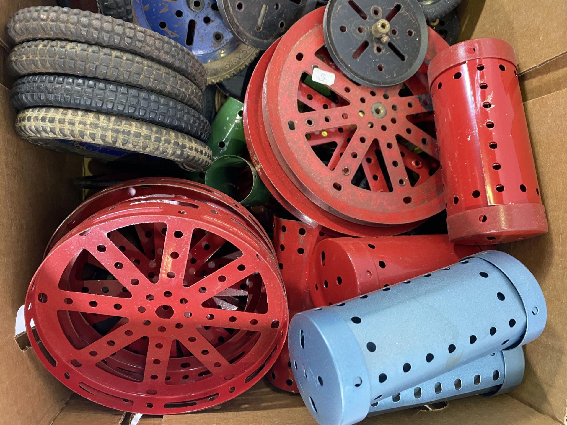 A quantity of Meccano wheels - Image 3 of 3