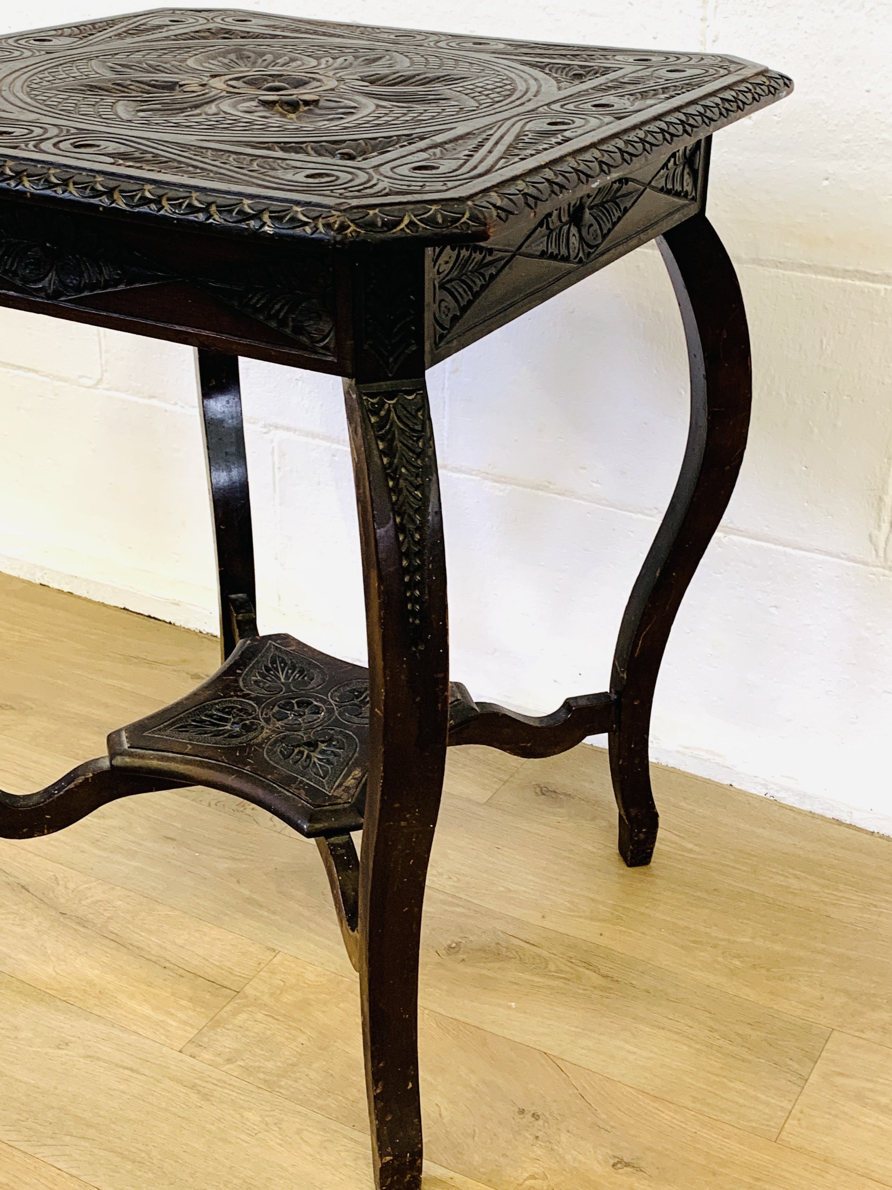 Carved wood display table - Image 6 of 6