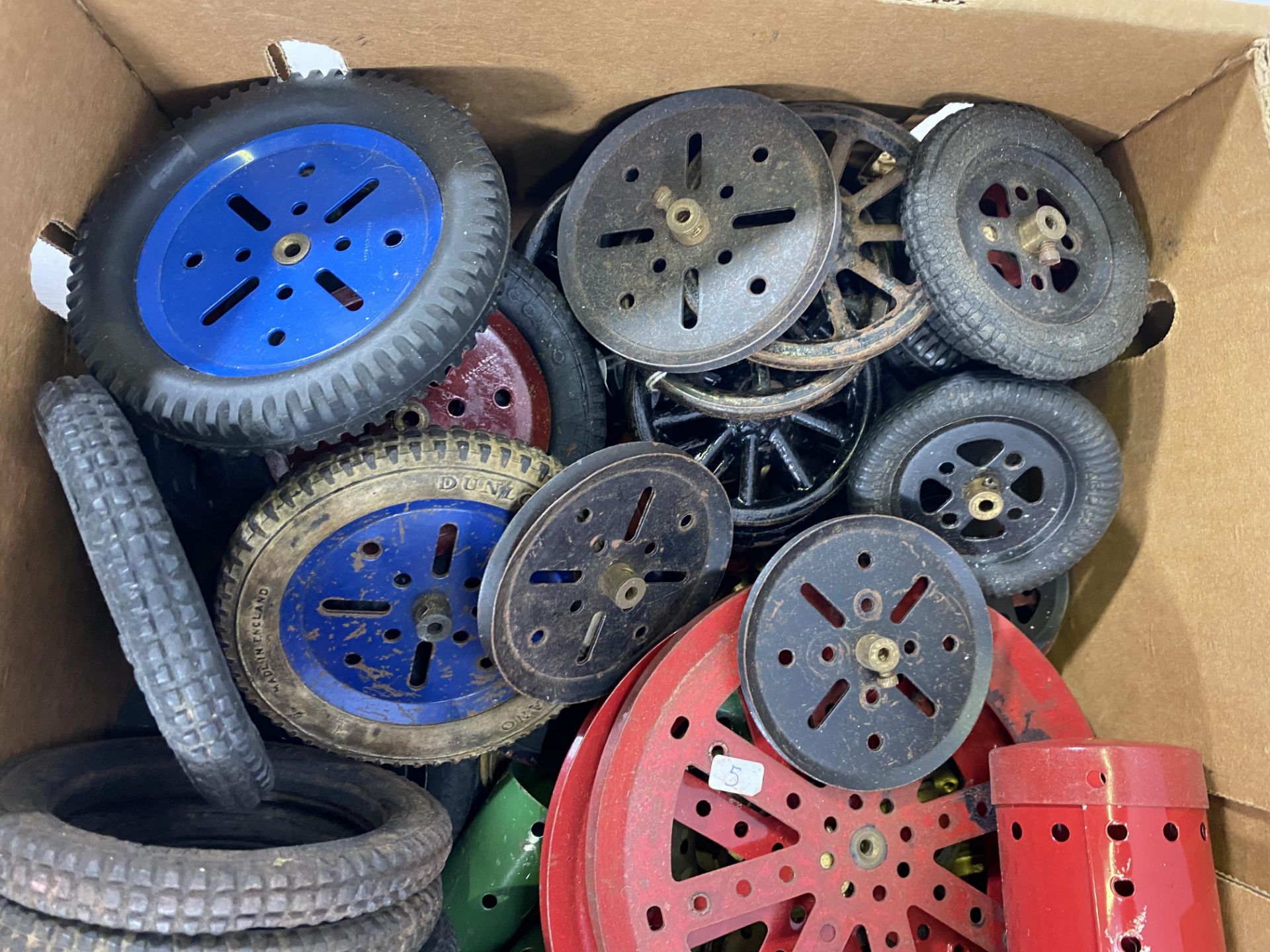 A quantity of Meccano wheels - Image 2 of 3