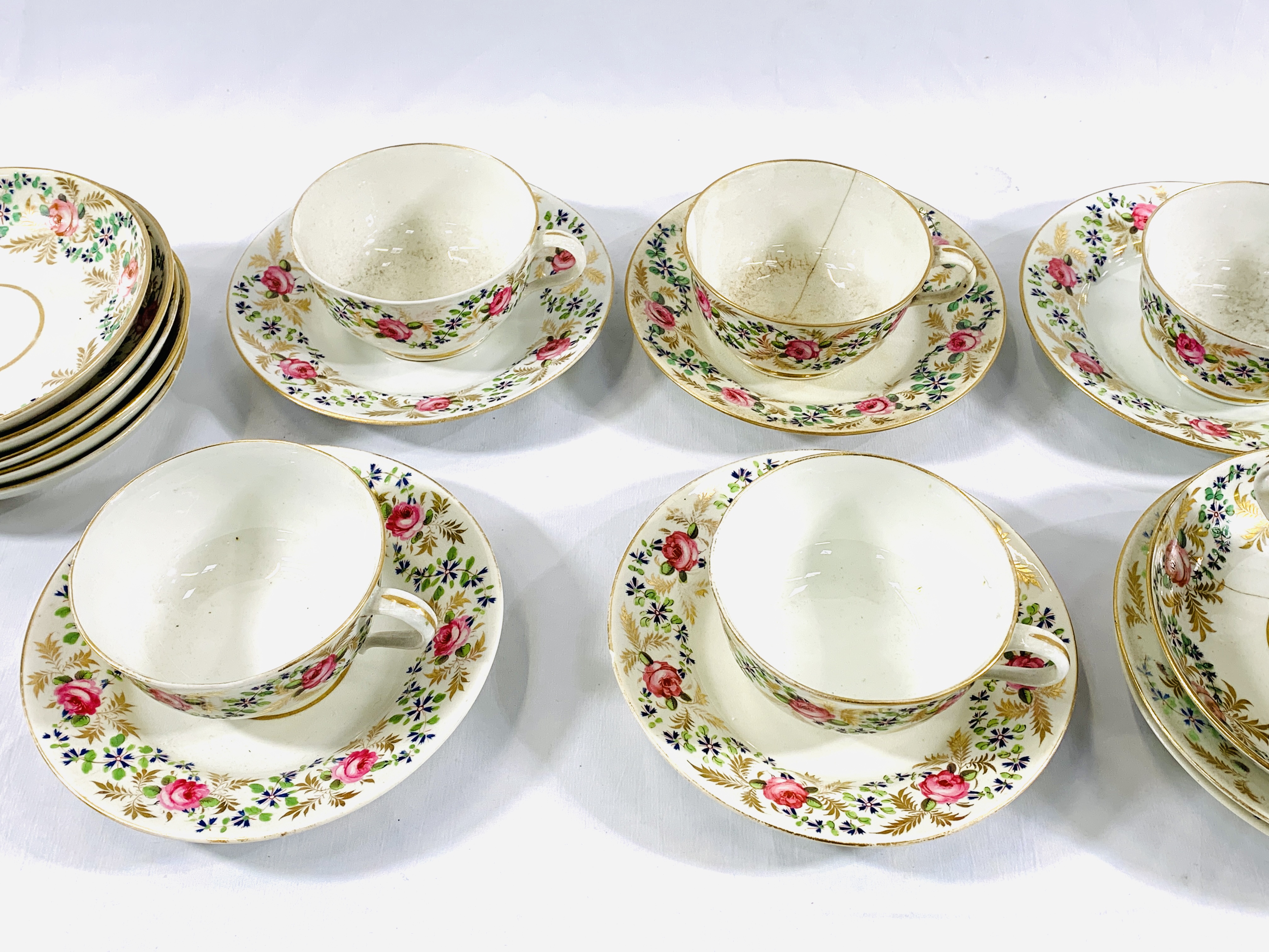 Crown Derby tea cups and saucers - Image 4 of 4