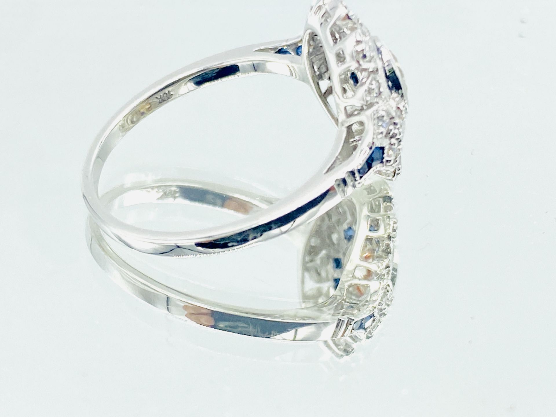 18ct white gold, diamond and sapphire ring - Bild 3 aus 5