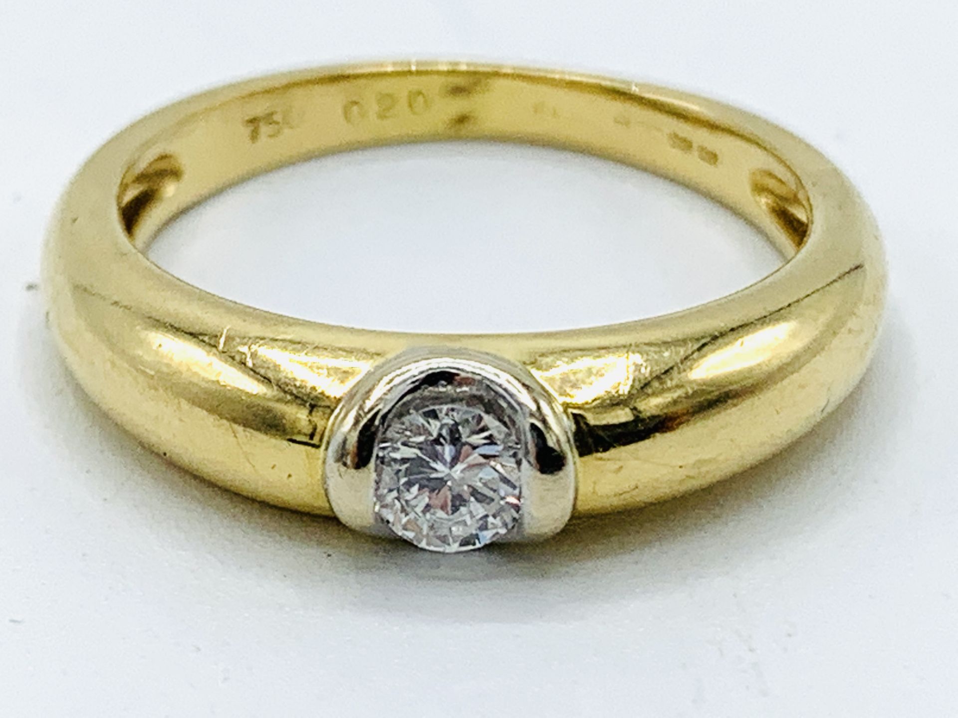 18ct gold solitaire diamond ring