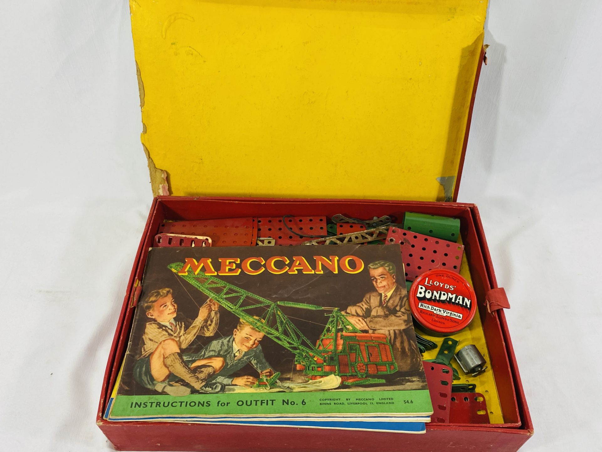 A box containing a quantity of Meccano and instruction books - Image 2 of 3