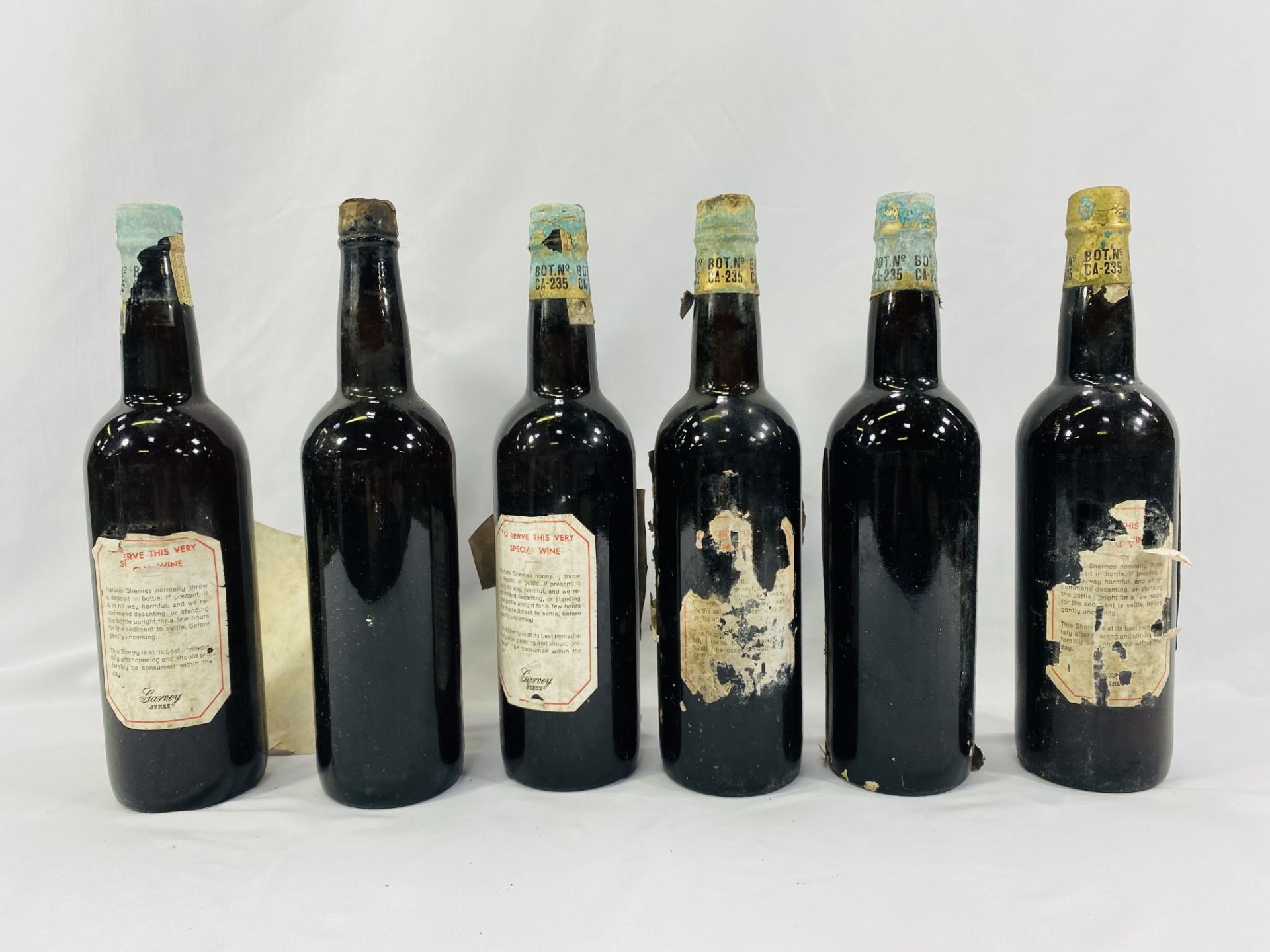 Ten bottles of sherry and a bottle of port - Image 4 of 4