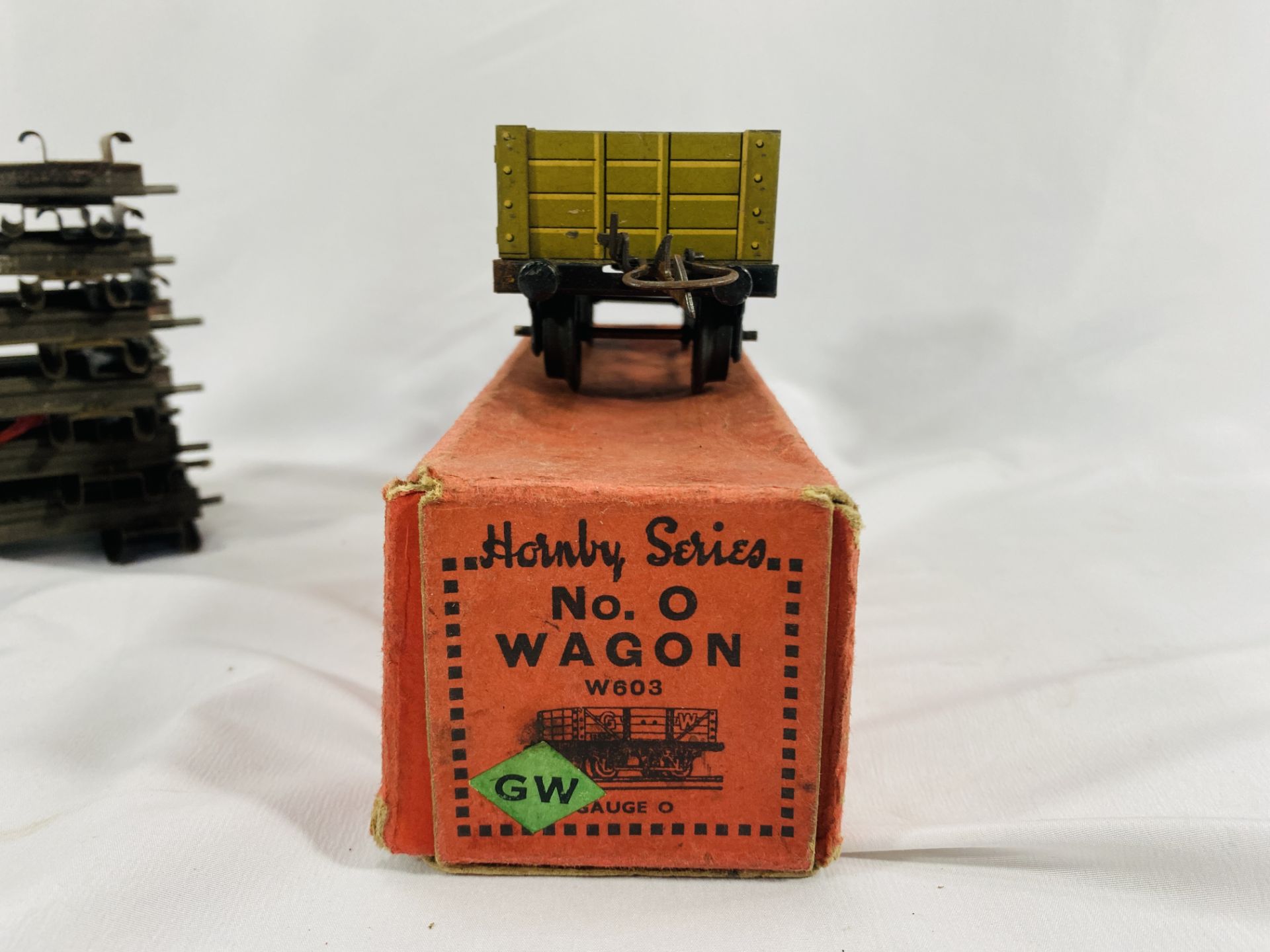 A boxed Hornby 0 gauge wagon together with a quantity of 0 gauge track - Image 4 of 4