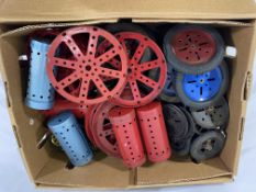 A quantity of Meccano wheels