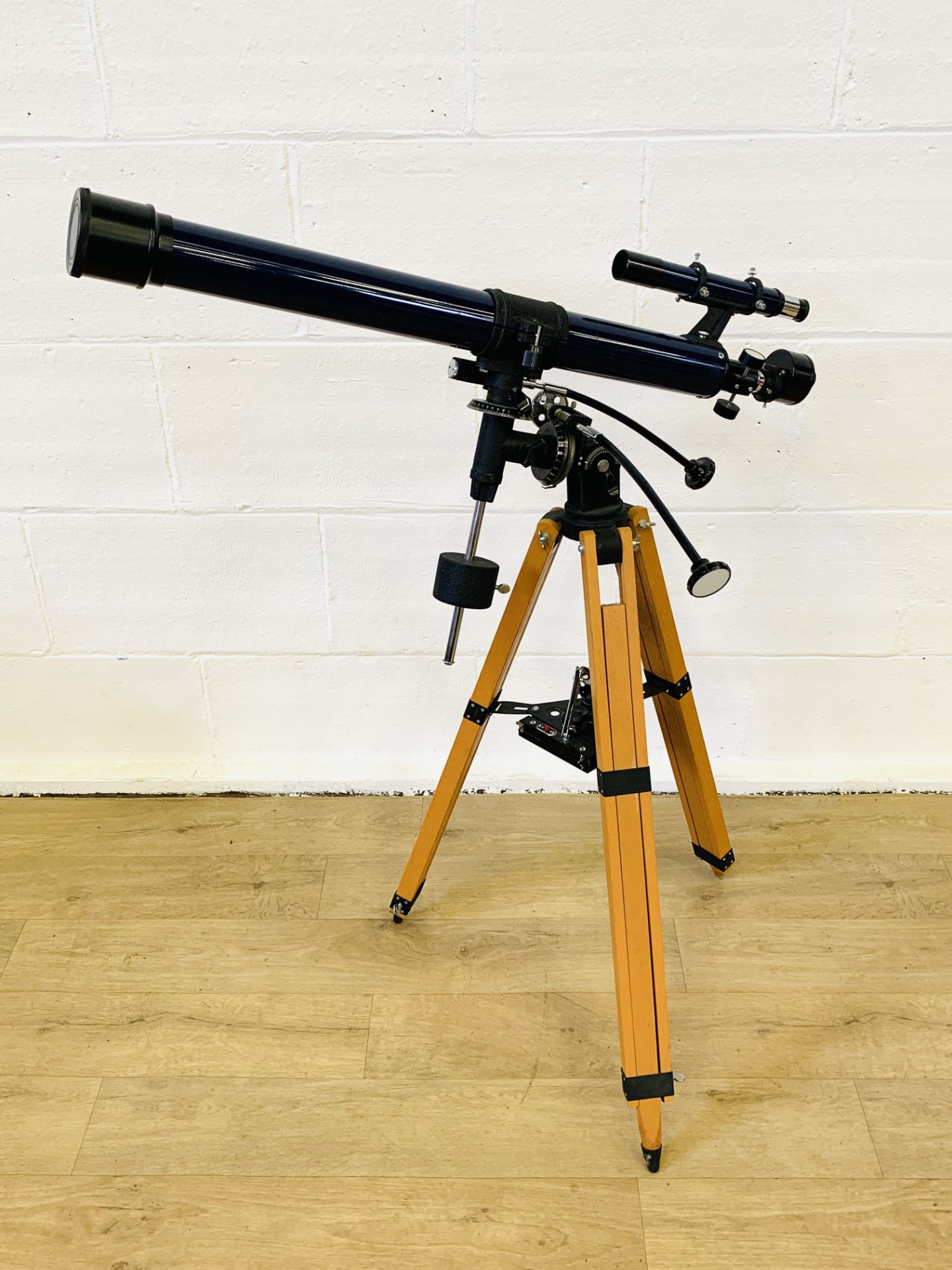 Astral 500 telescope