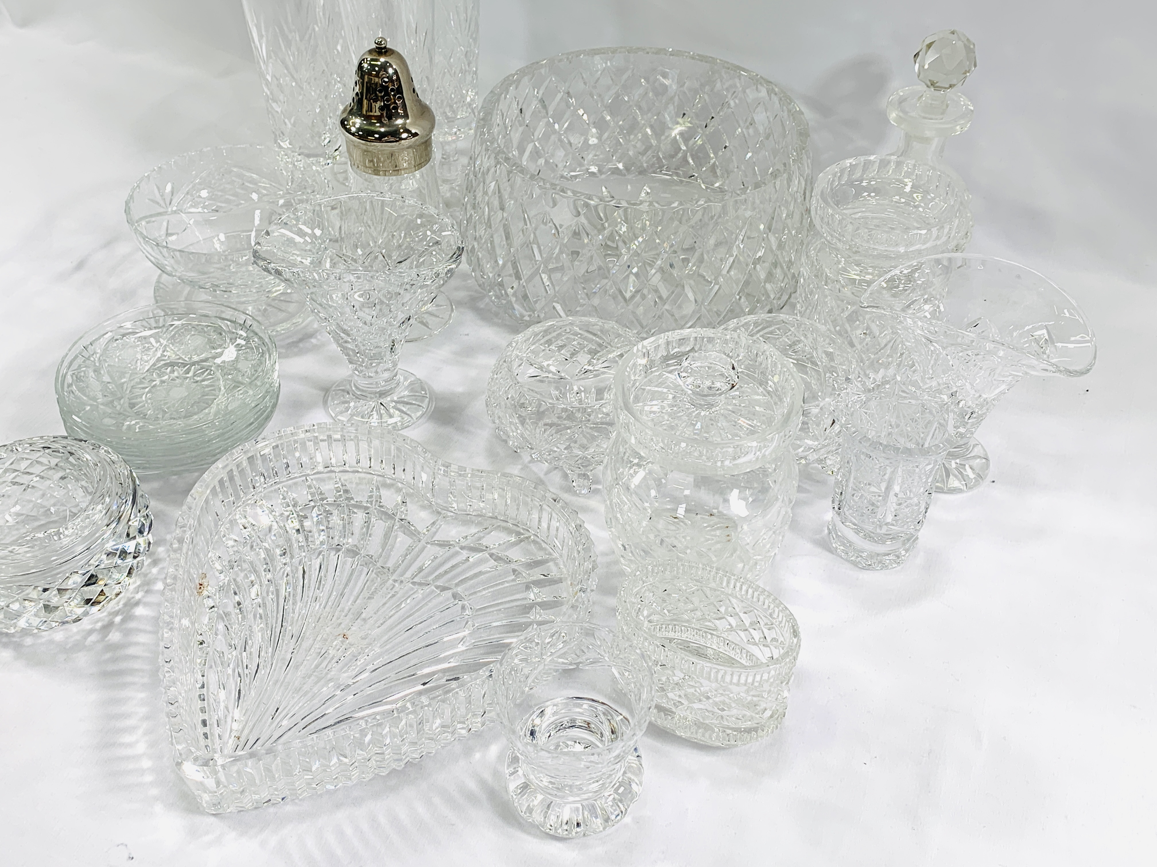 A collection of cut glass - Image 2 of 4