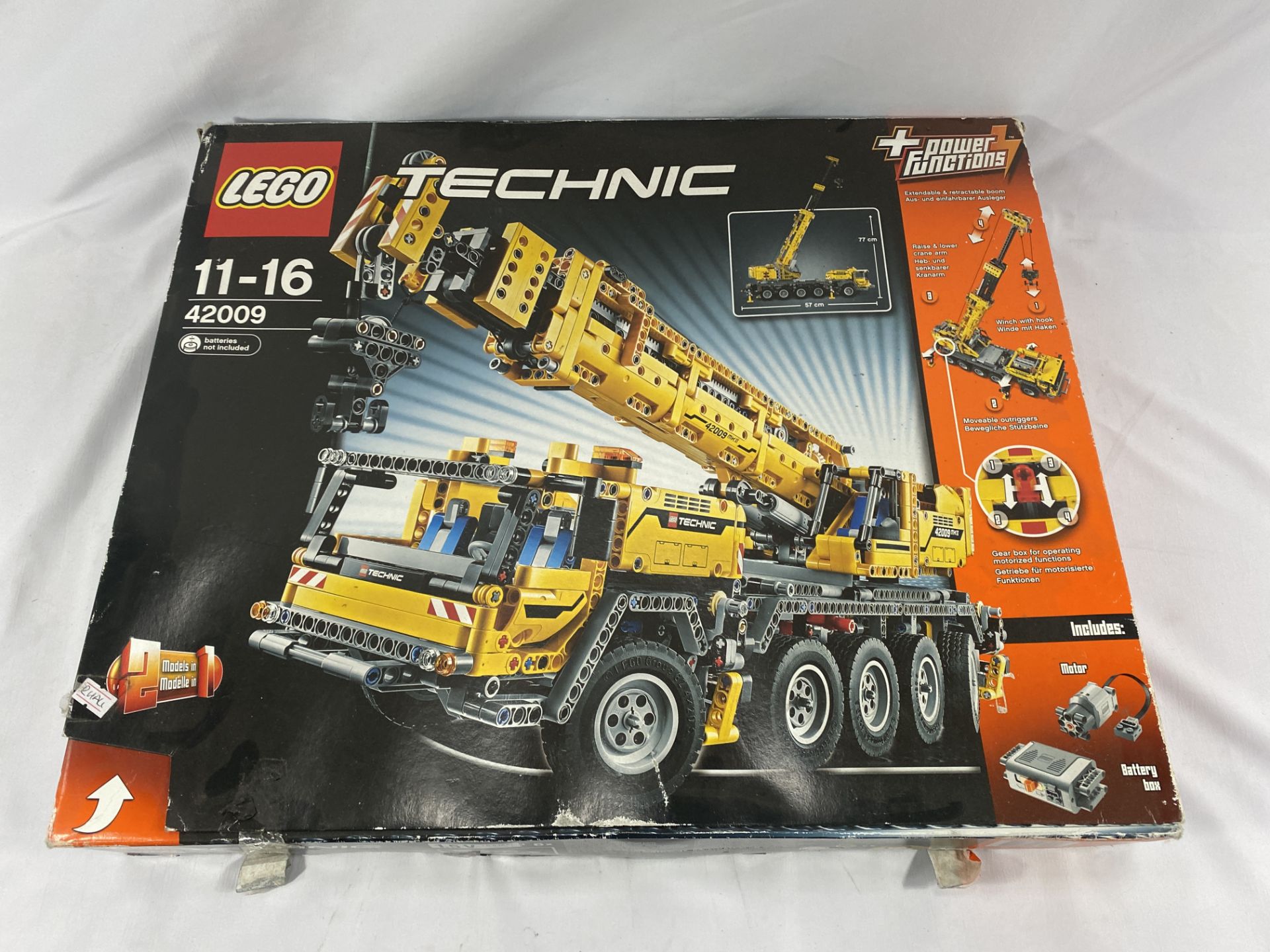 Boxed Lego Technic 42009 mobile crane set