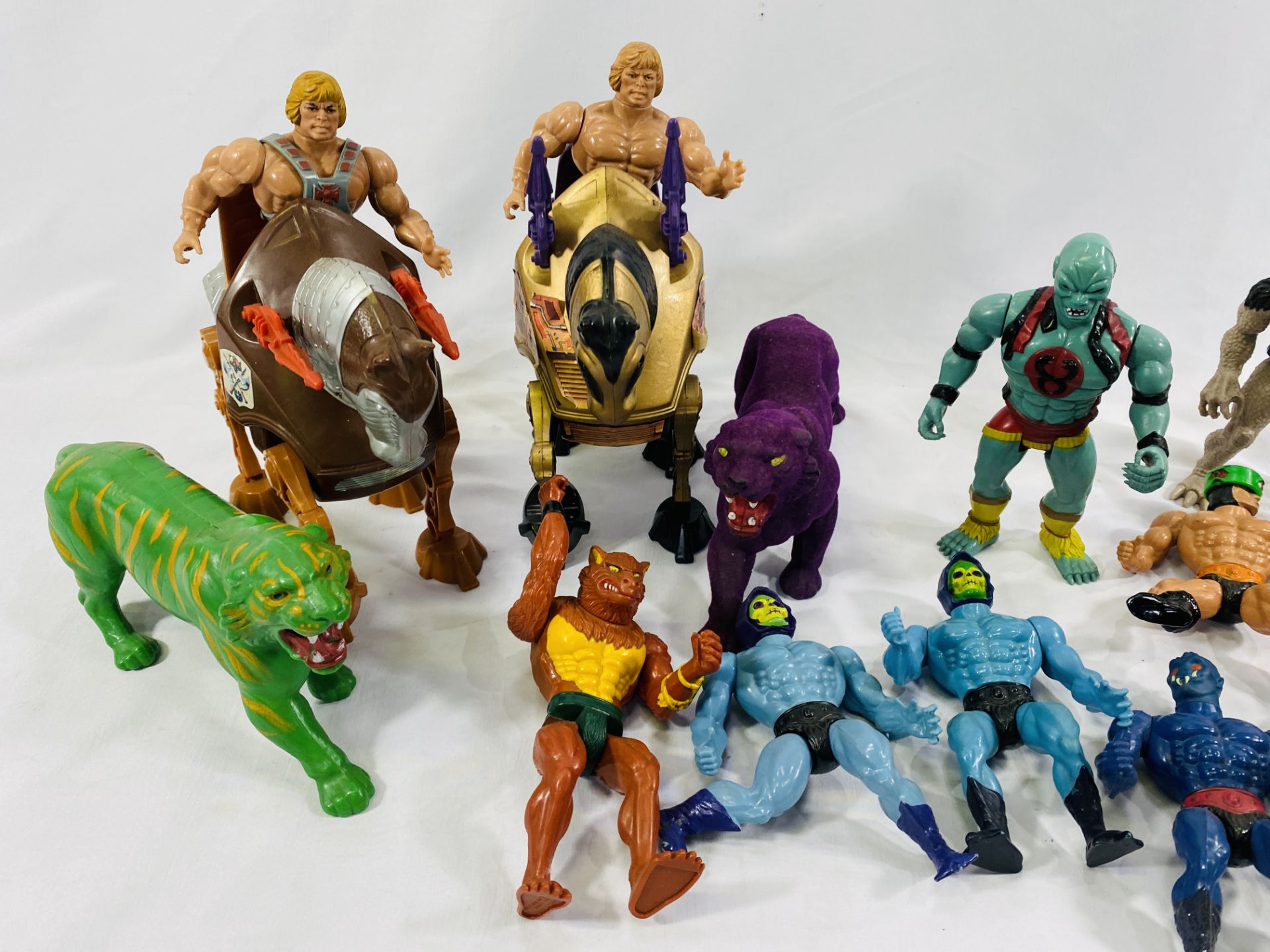 A collection of Masters of the Universe figures - Image 2 of 6