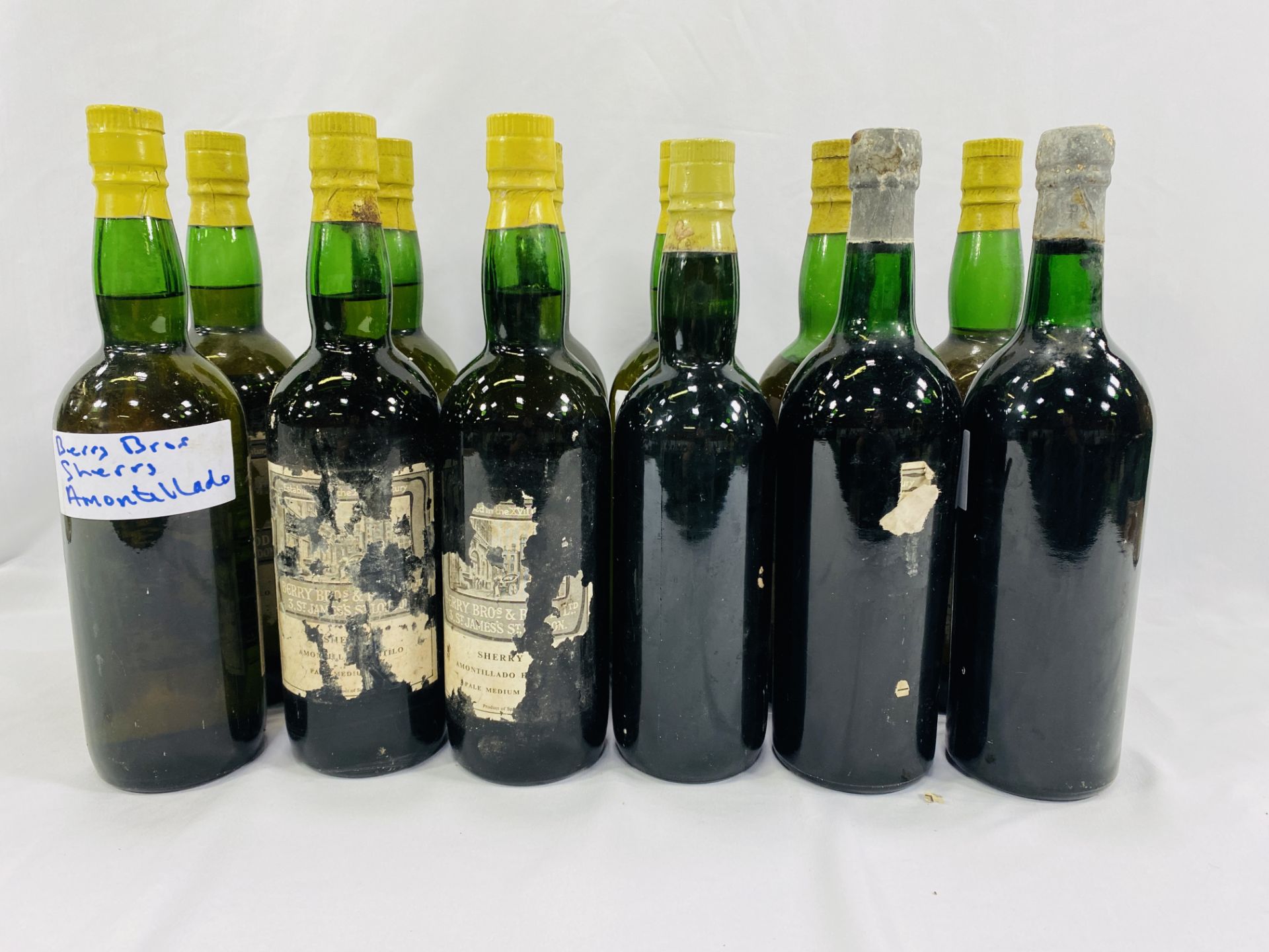 Twelve bottles of sherry - Image 2 of 4
