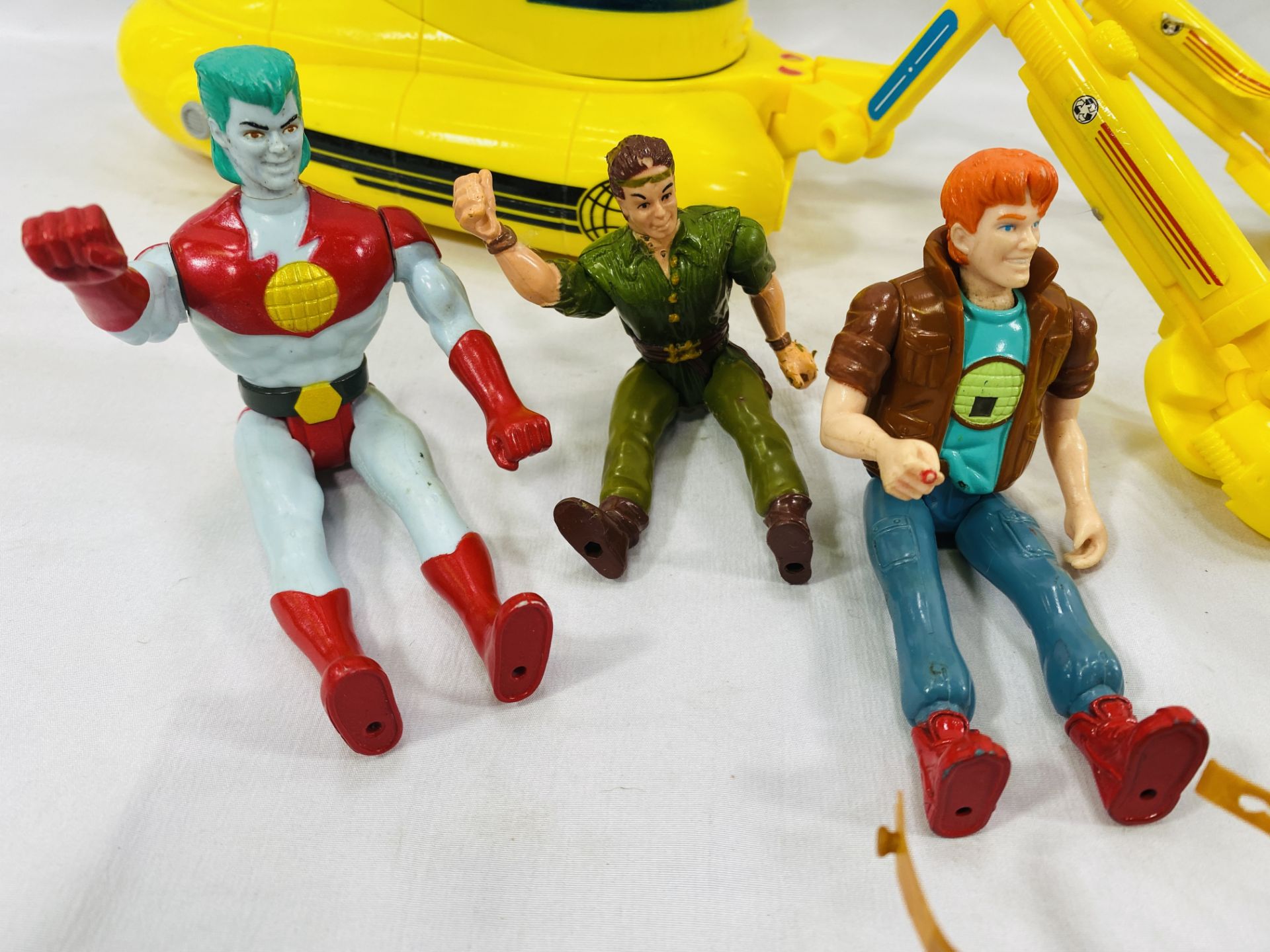 A Captain Planet vehicle, accessories and figure - Image 3 of 8