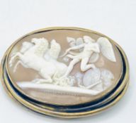 15ct gold cameo brooch