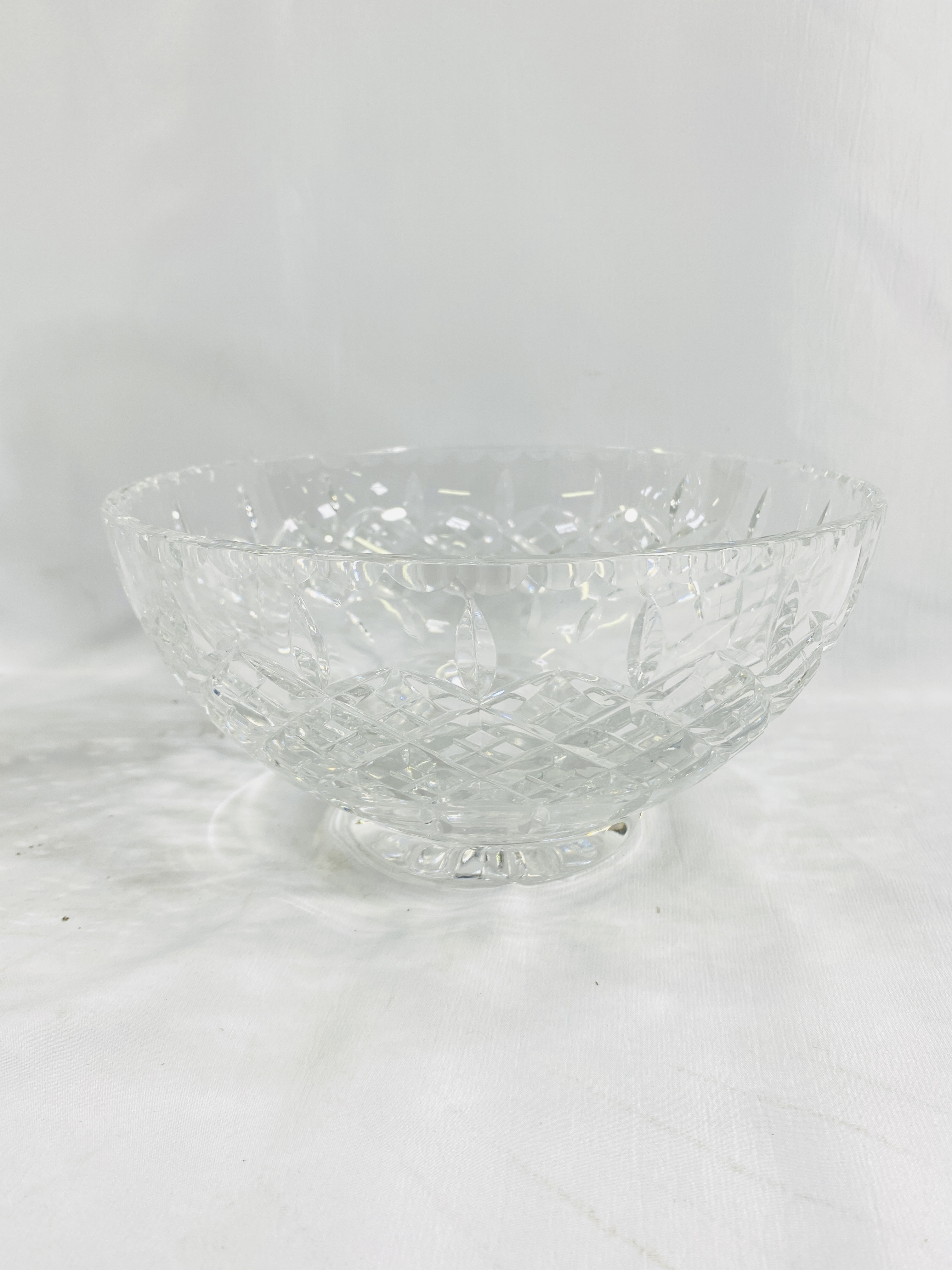 A Royal Doulton cut glass vase and other glassware - Image 4 of 9