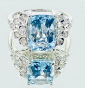 White gold, aquamarine and diamond ring