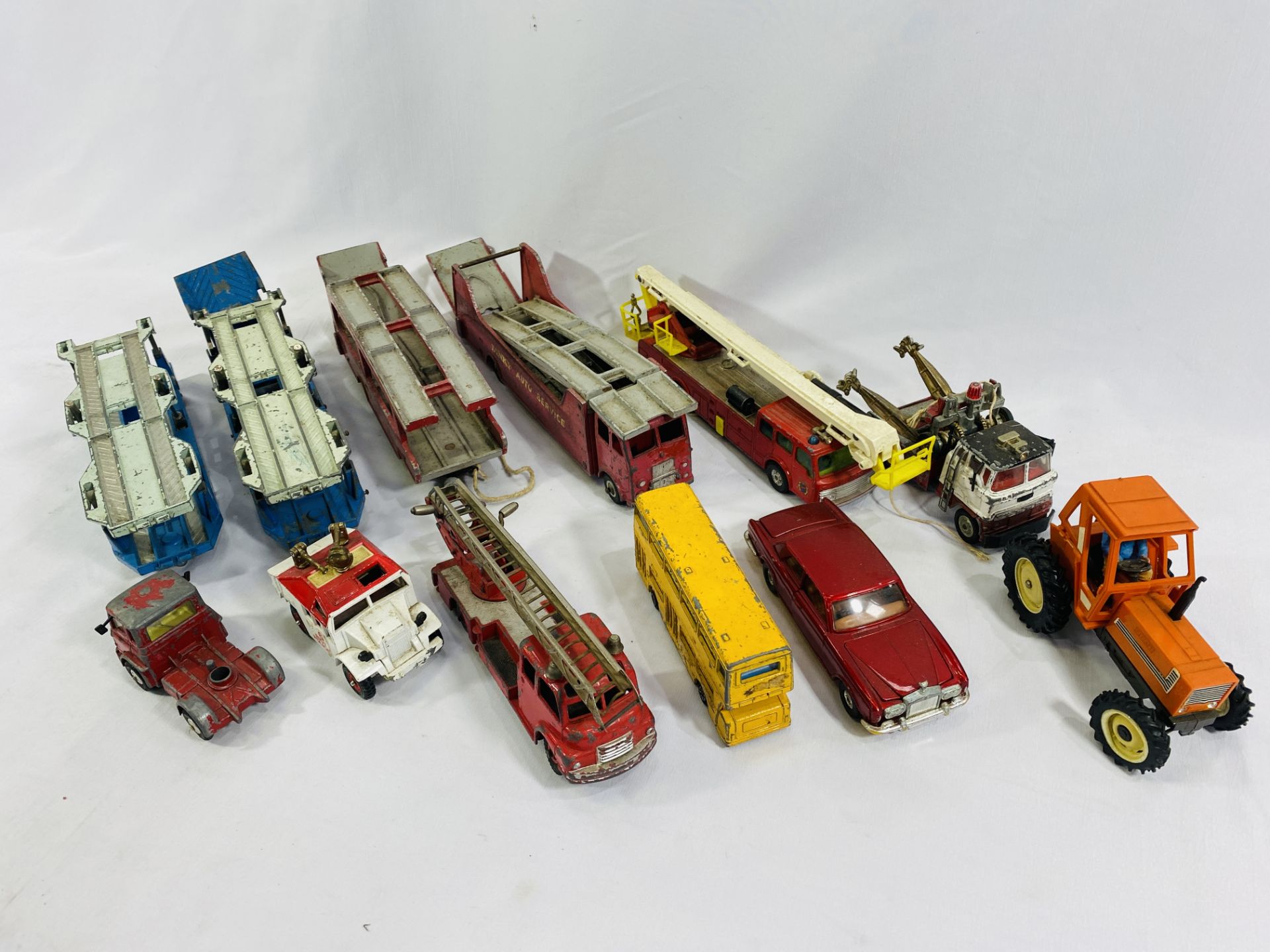 Quantity of die cast metal toys and trucks - Image 2 of 3