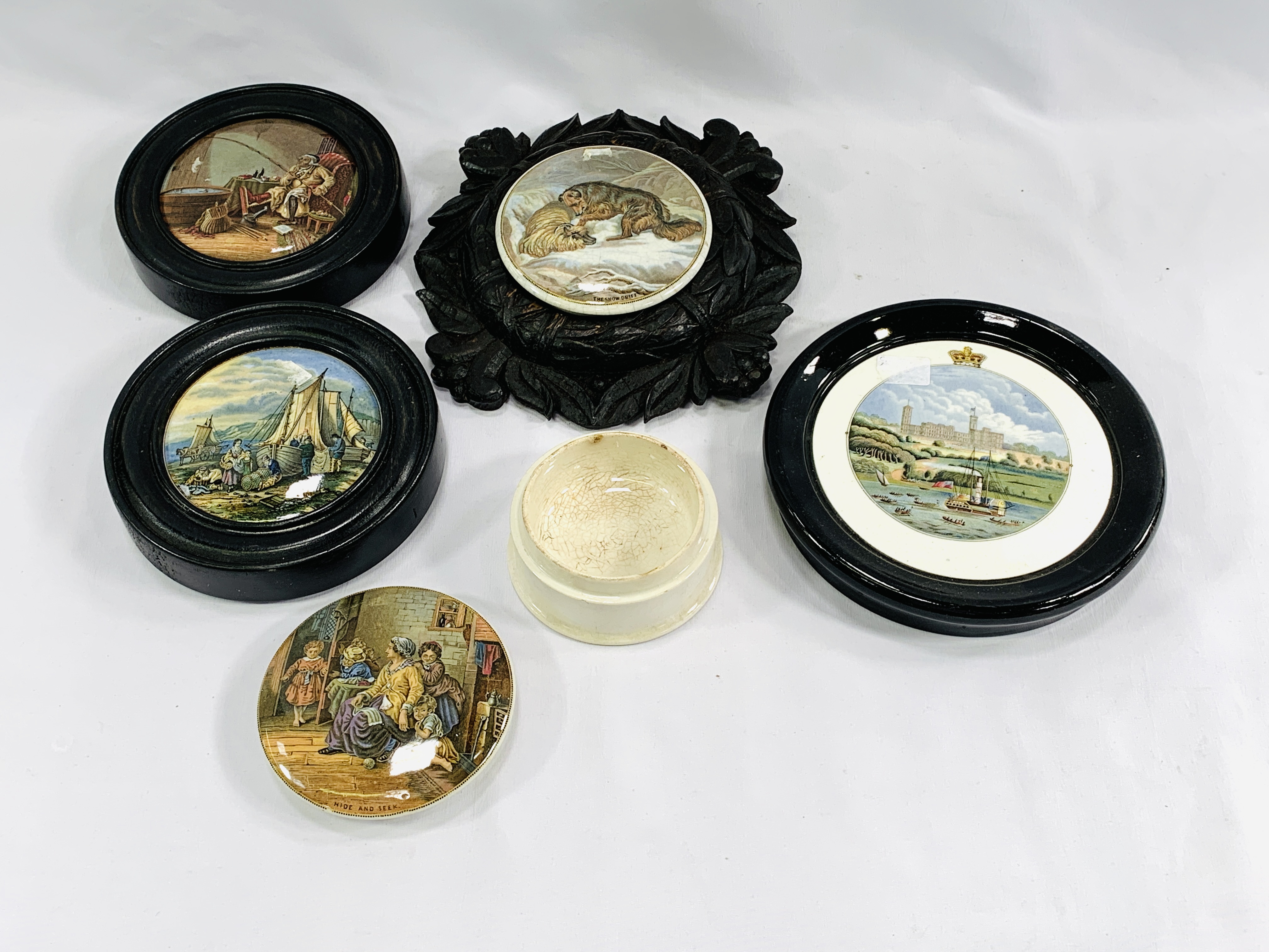 A collection of ceramic pot lids - Image 4 of 4