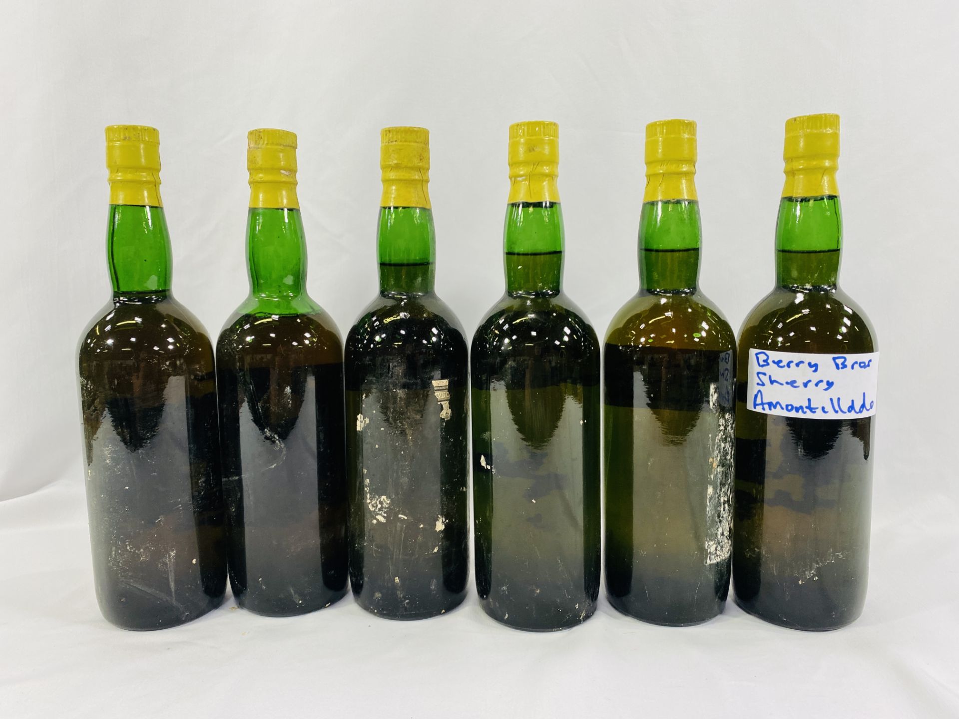 Twelve bottles of sherry - Image 4 of 4