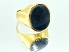 18ct gold bloodstone signet ring