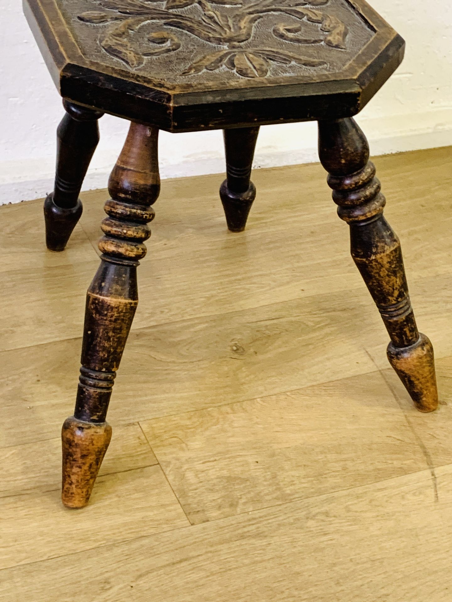 Oak spinning chair - Image 3 of 5