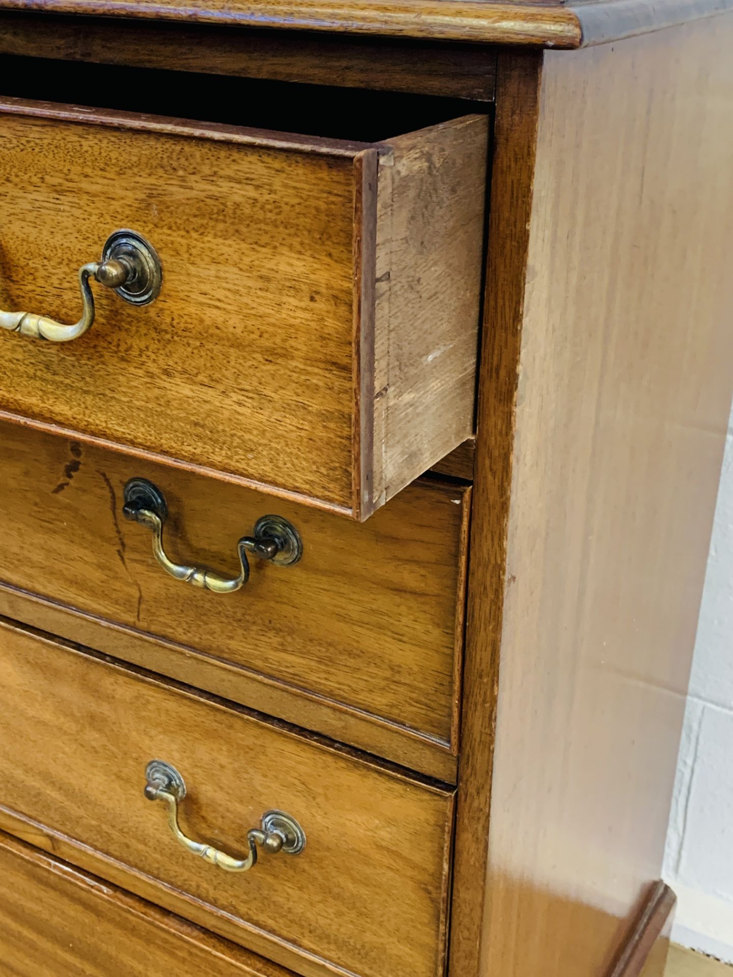 Mahogany chest of drawers - Image 5 of 6