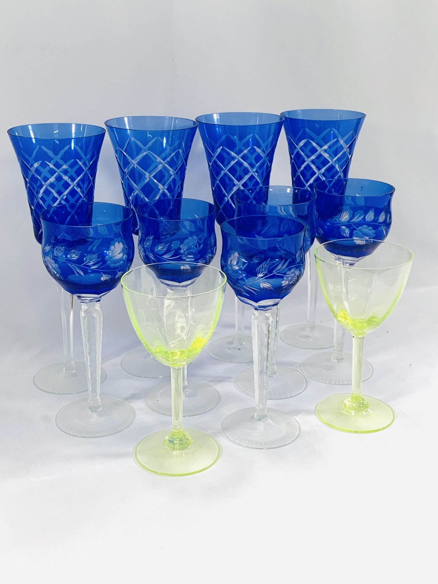 A collection of wine glasses - Image 3 of 7