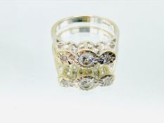 18ct gold trilogy ring