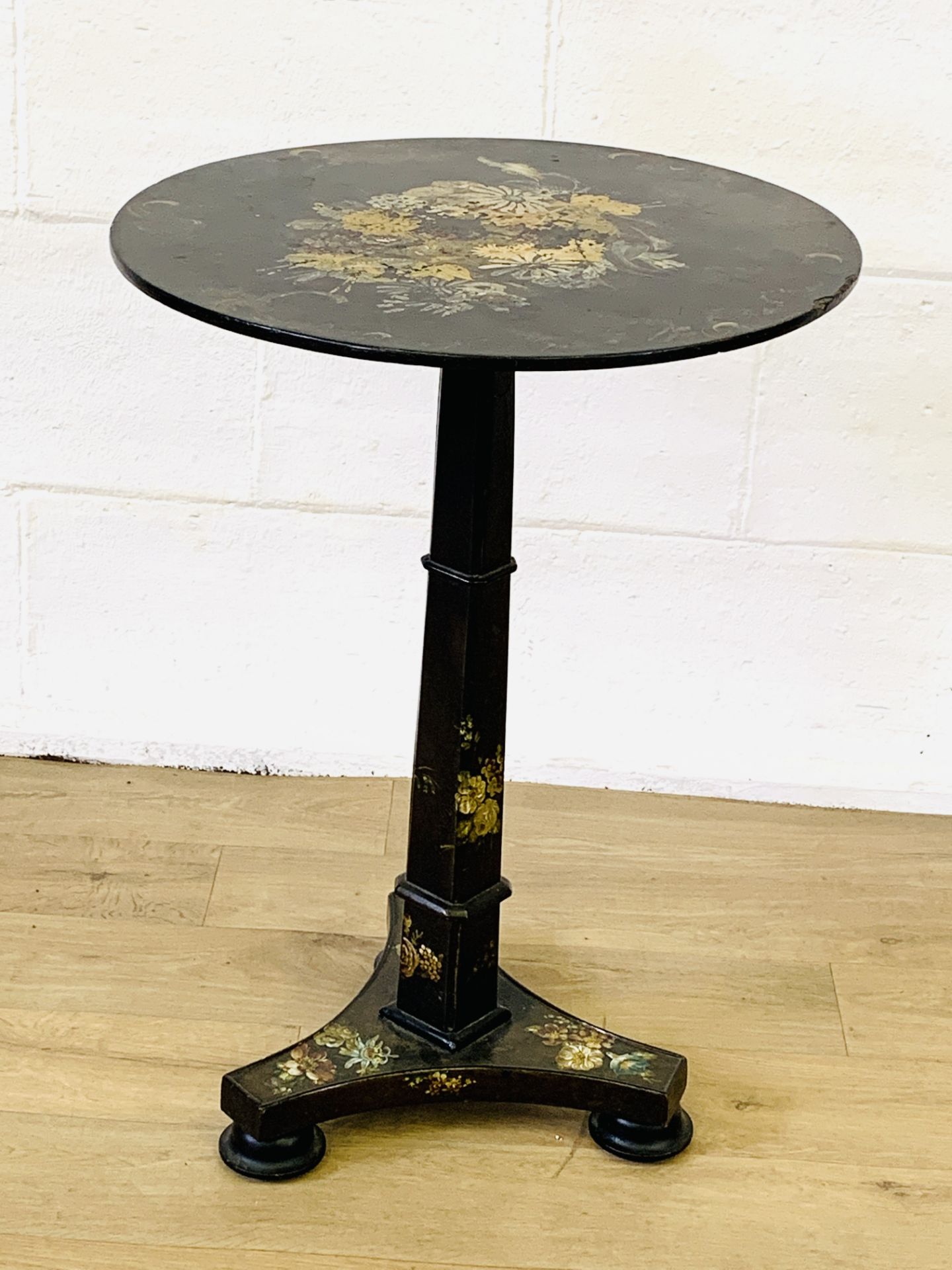 Black japanned tilt top table